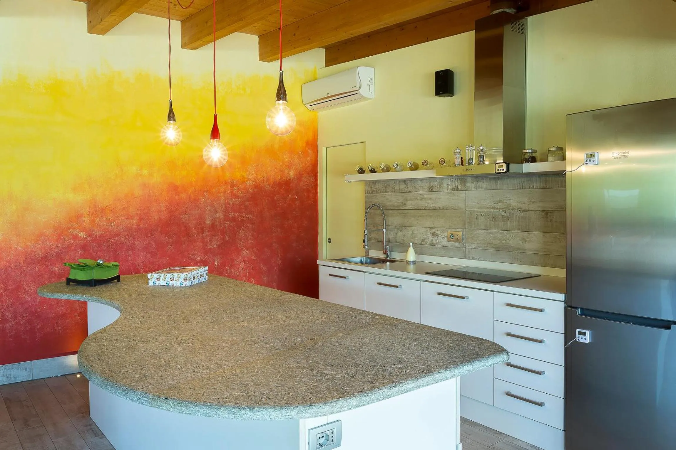 Communal lounge/ TV room in Il Sambuco Innamorato