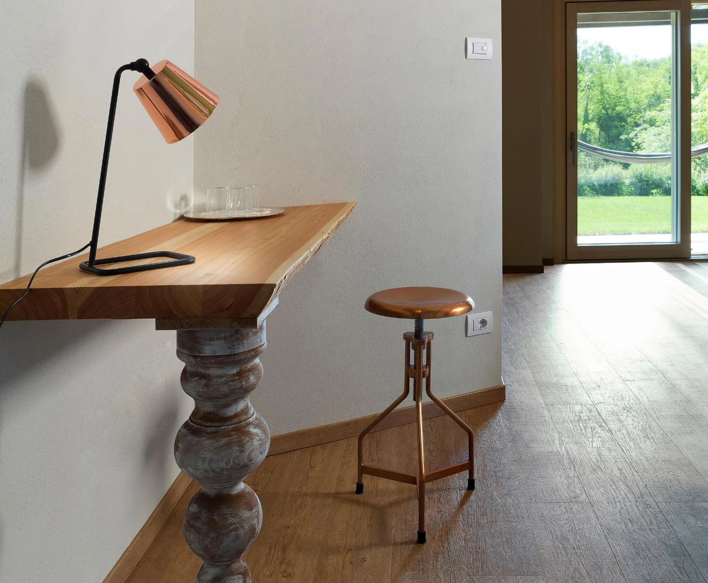 Decorative detail in Il Sambuco Innamorato