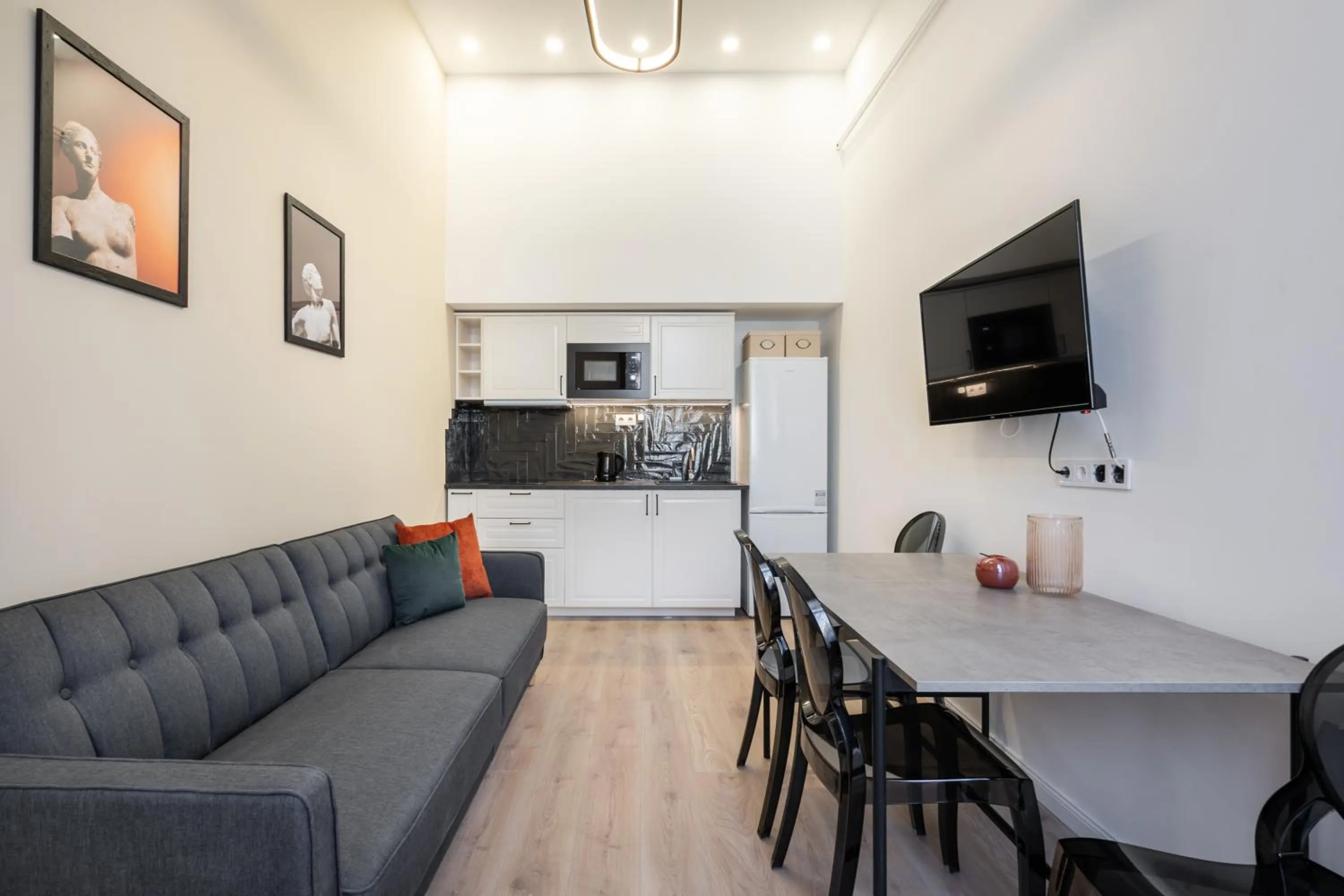 TV and multimedia in K33- Boutique Apartments, Best Location, by BQA