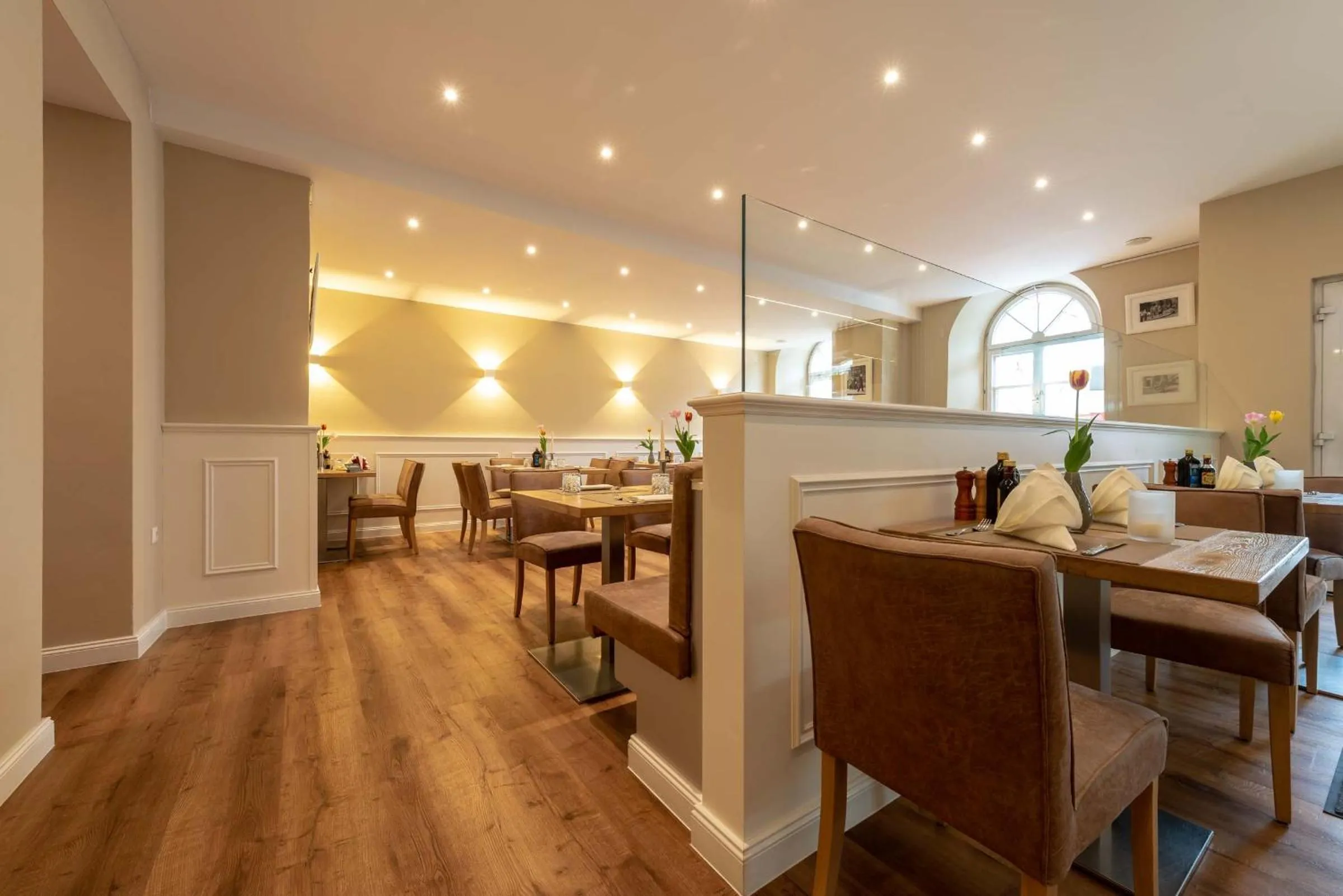 Restaurant/places to eat in Hotel Vollmann