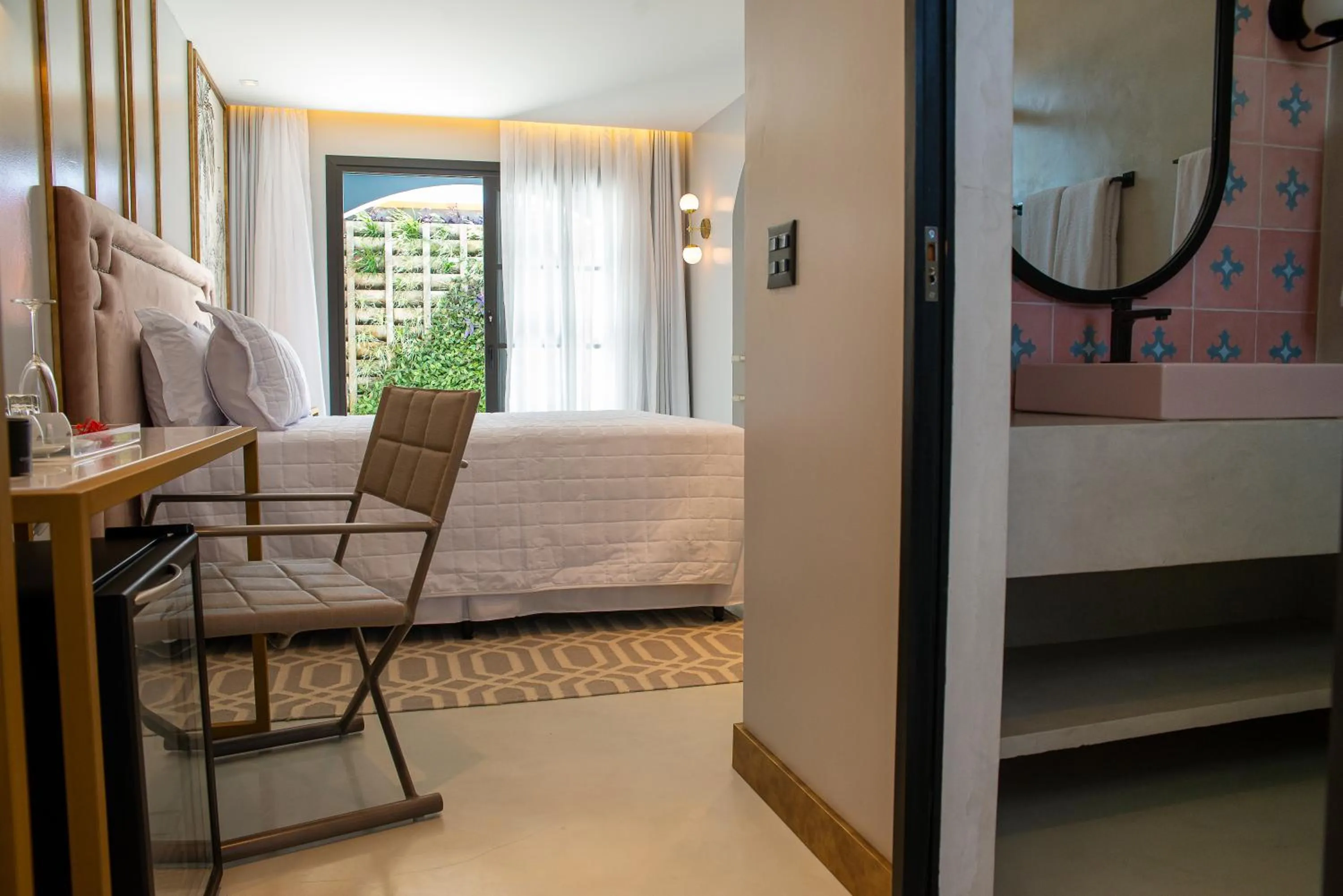 Bed in Exótica Boutique Hotel