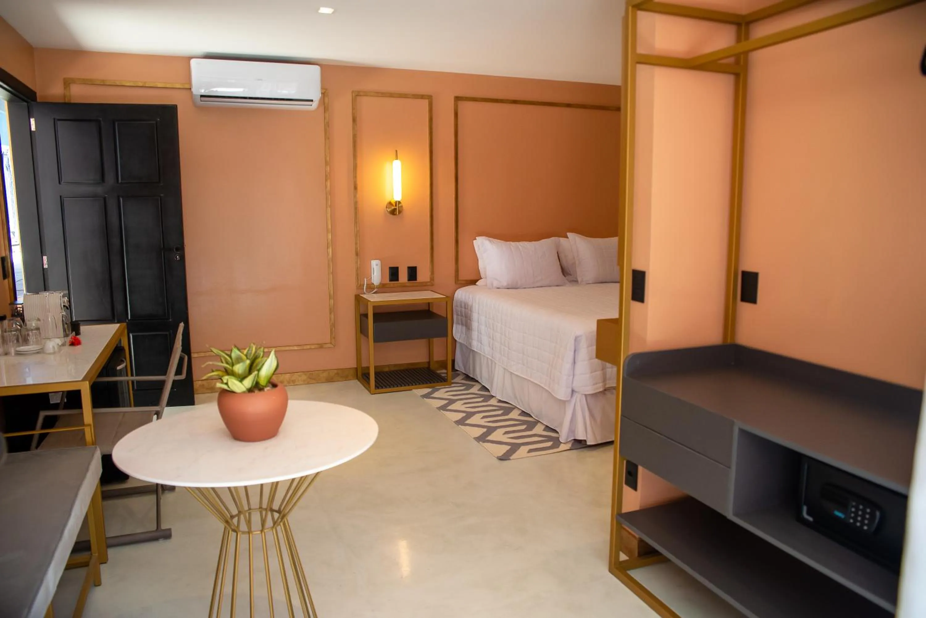 Bed in Exótica Boutique Hotel