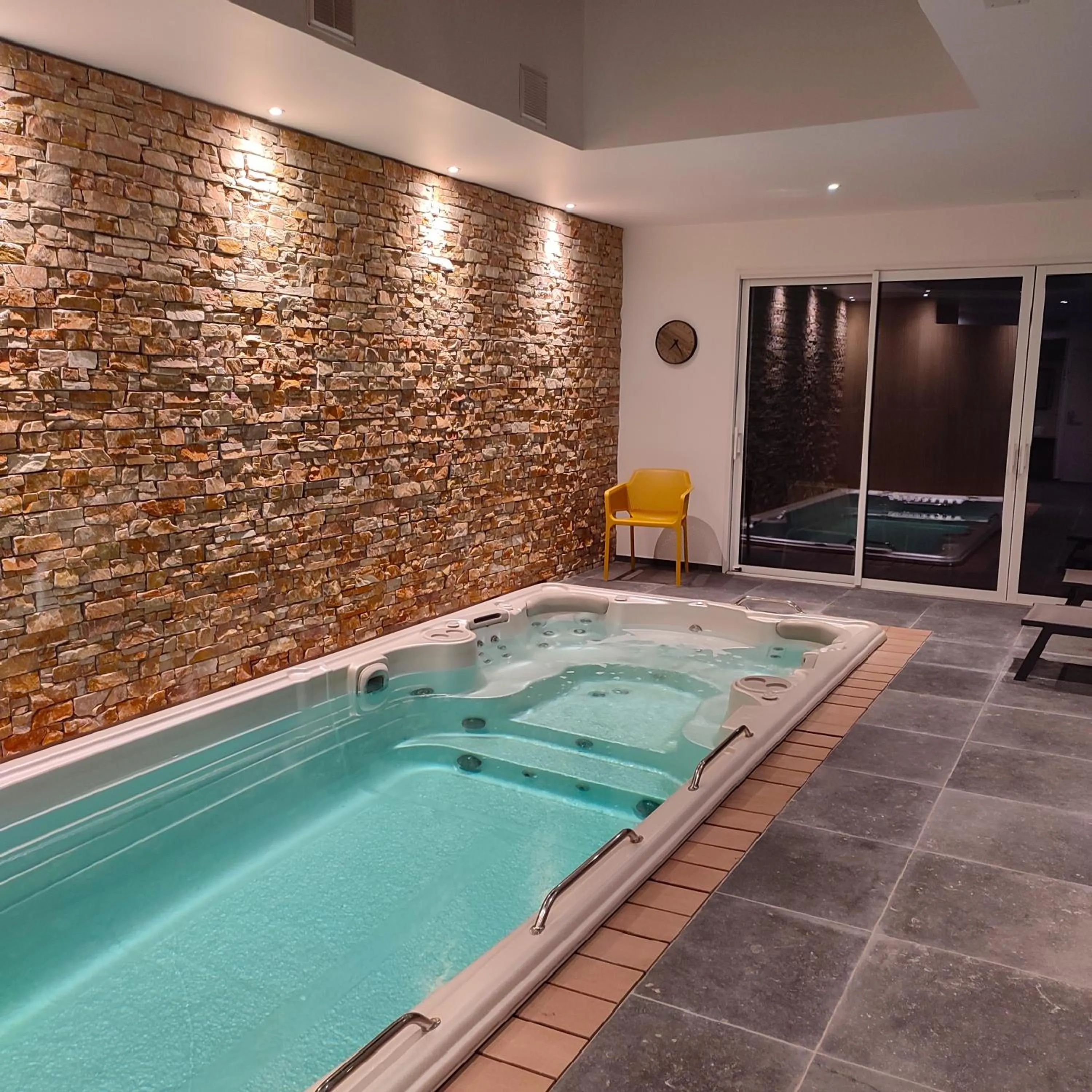 Spa and wellness centre/facilities in Appart hôtel & Spa La Villa du Port