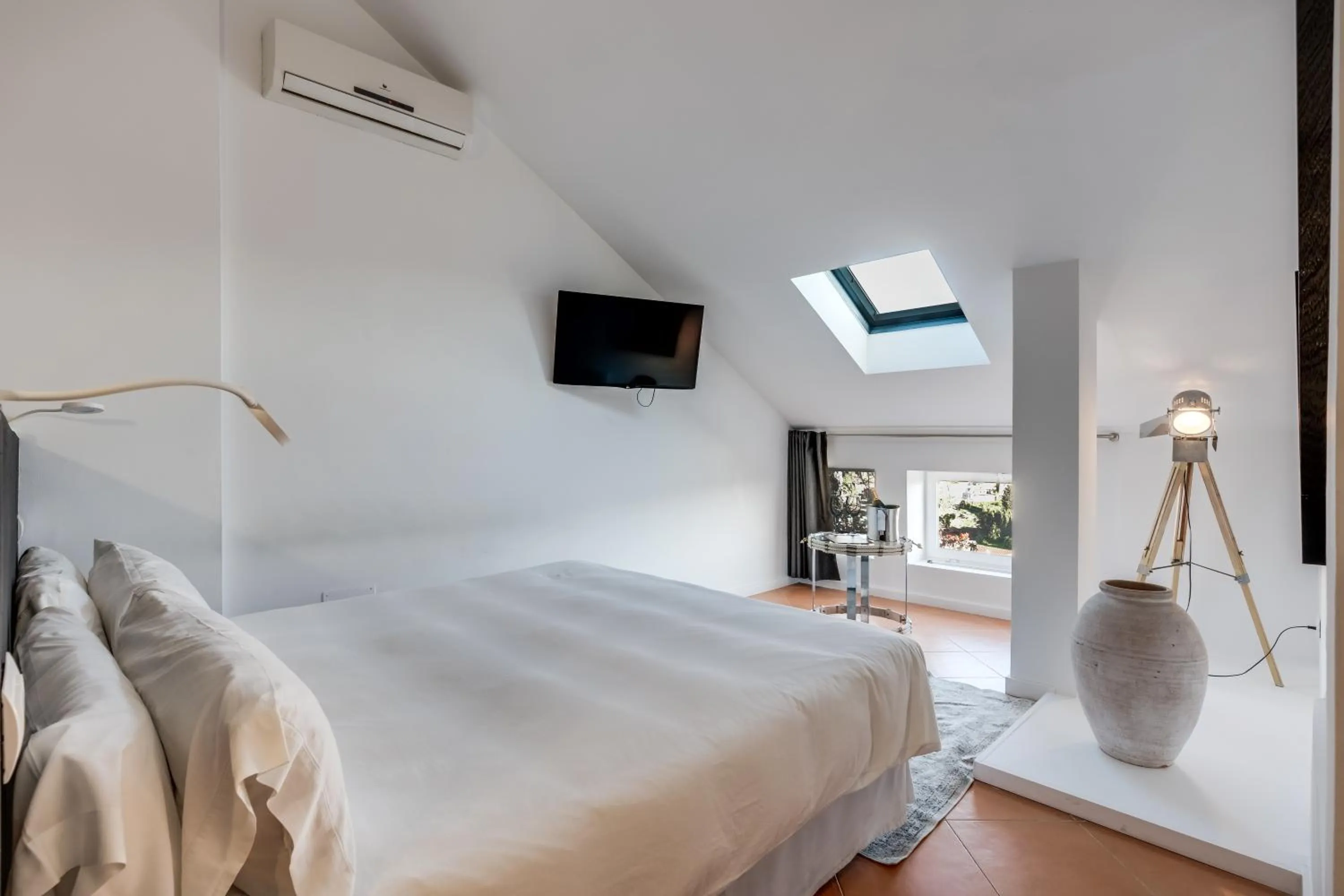 Bedroom in Molo Luxury Suites Puerto Banus