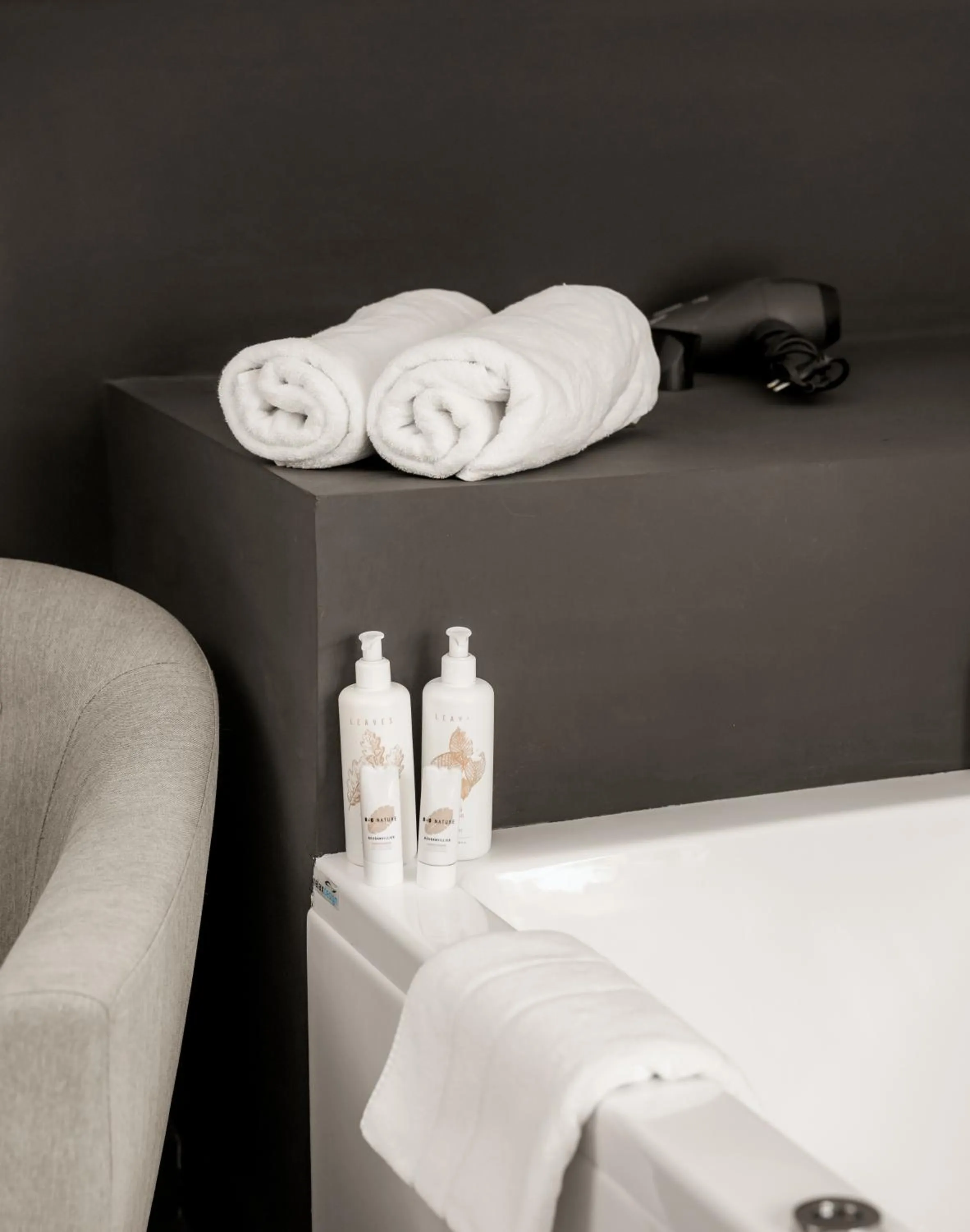 Bathroom in Molo Luxury Suites Puerto Banus