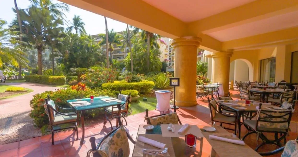Restaurant/places to eat in Velas Vallarta Condo