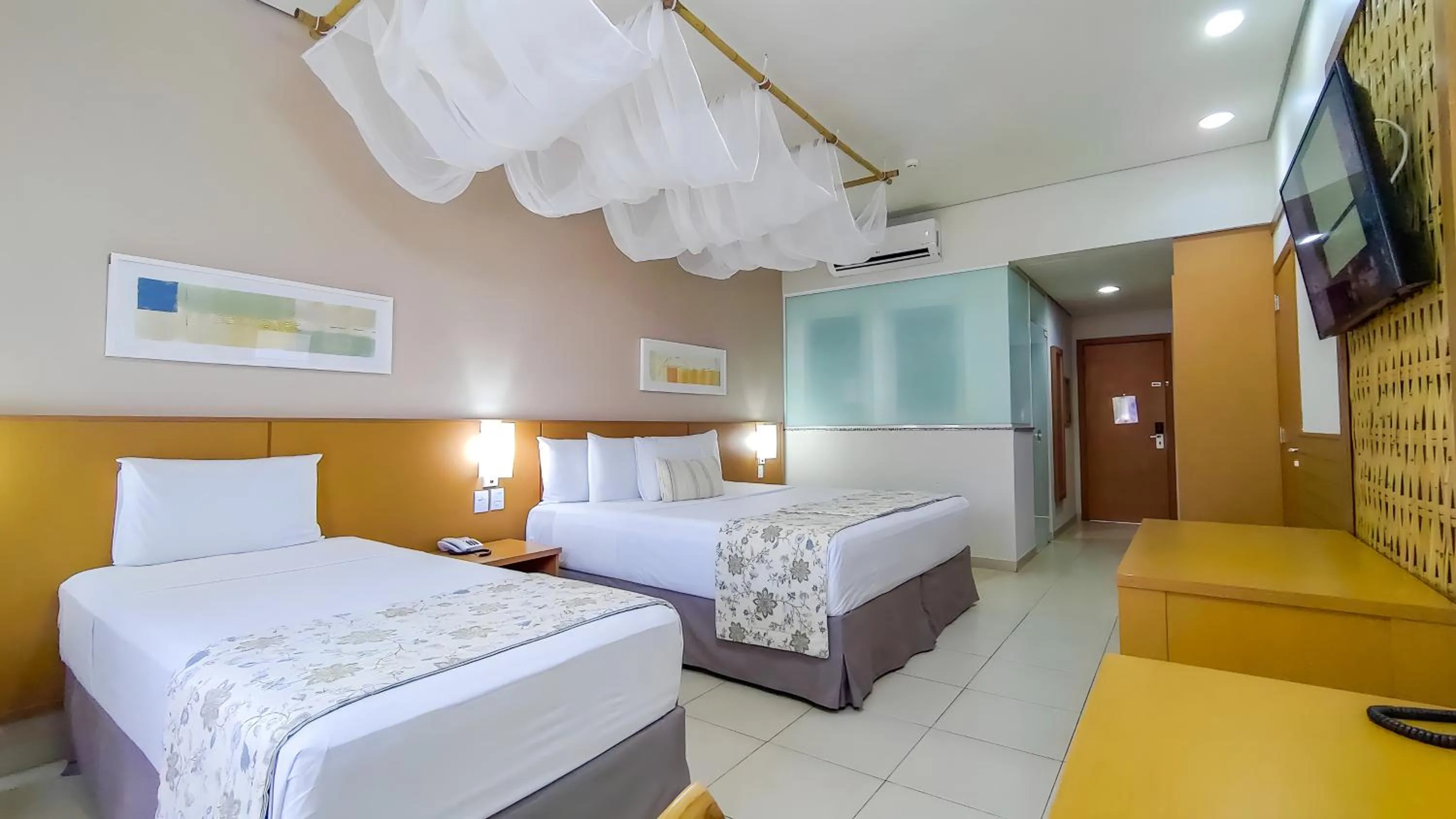 Bedroom, Bed in Blue Tree Thermas de Lins Resort