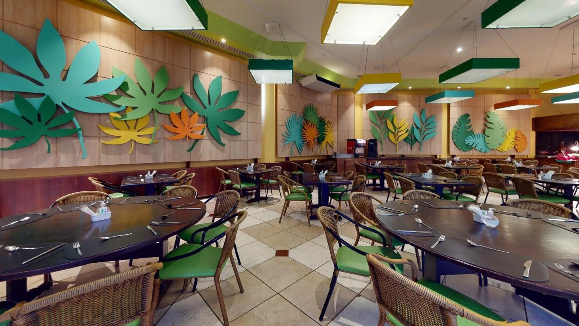 Restaurant/places to eat in Blue Tree Thermas de Lins Resort