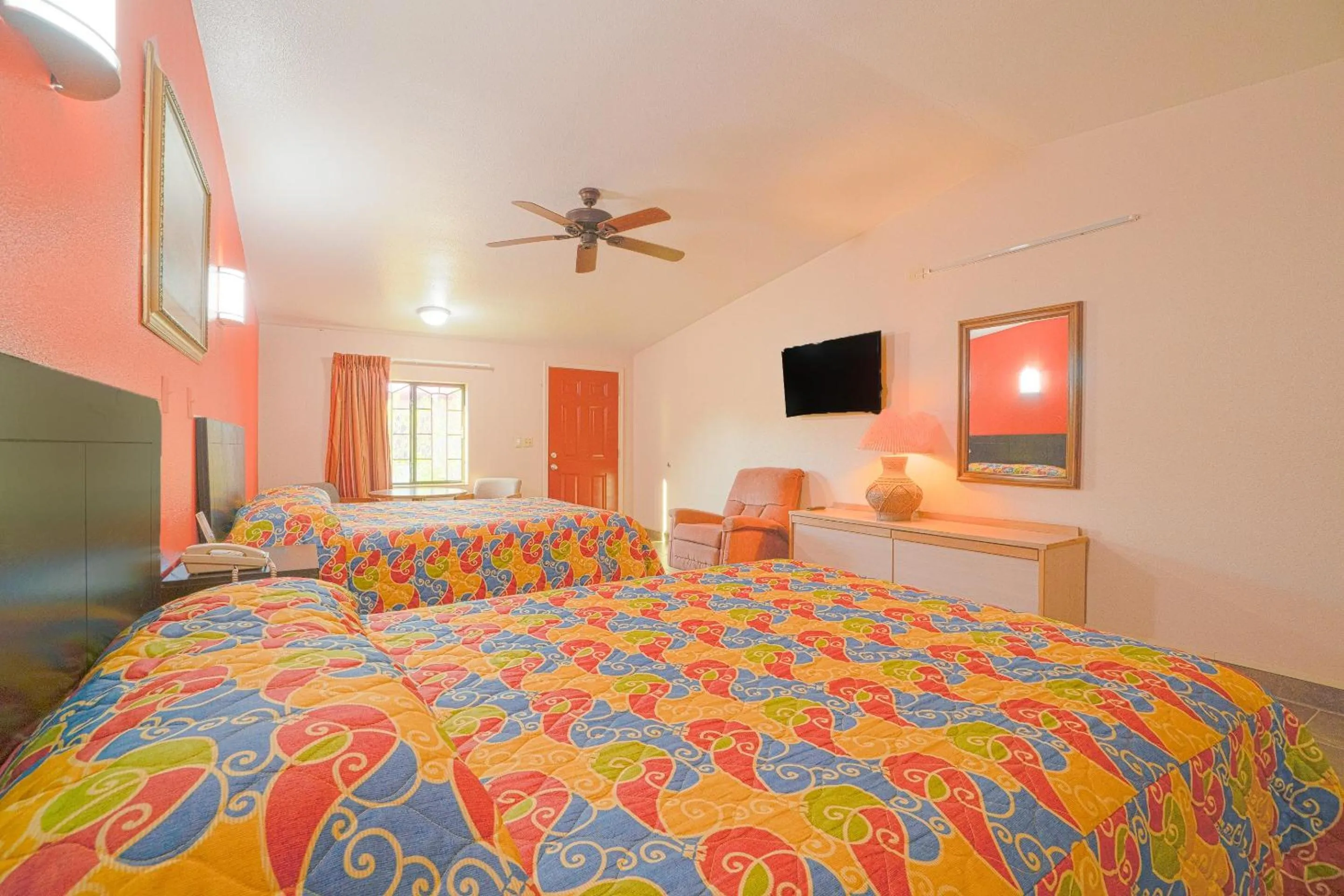 Bedroom, Bed in Vali Ho Motel By OYO Weslaco Mercedes