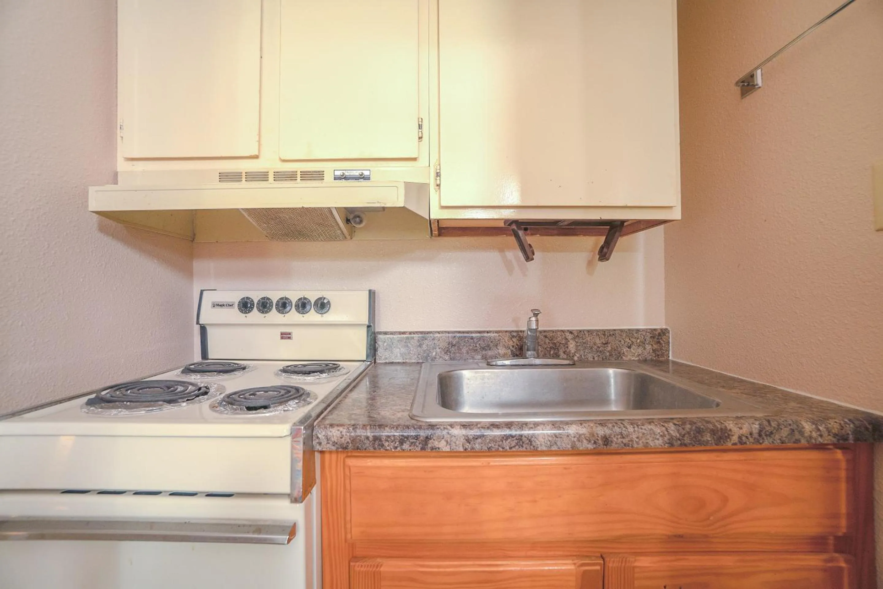 Bedroom in Vali Ho Motel By OYO Weslaco Mercedes