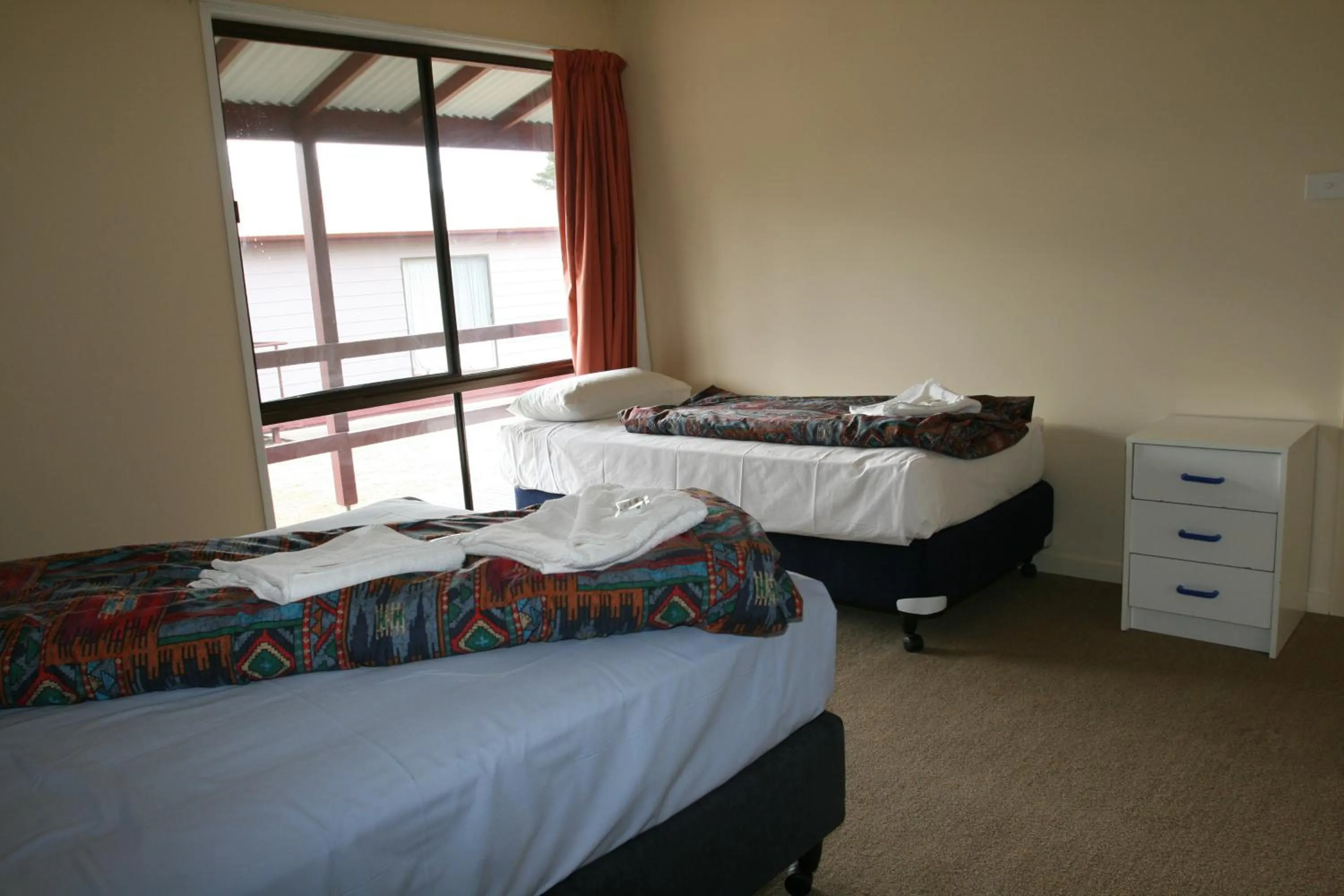 Bedroom, Bed in The Station Hotel