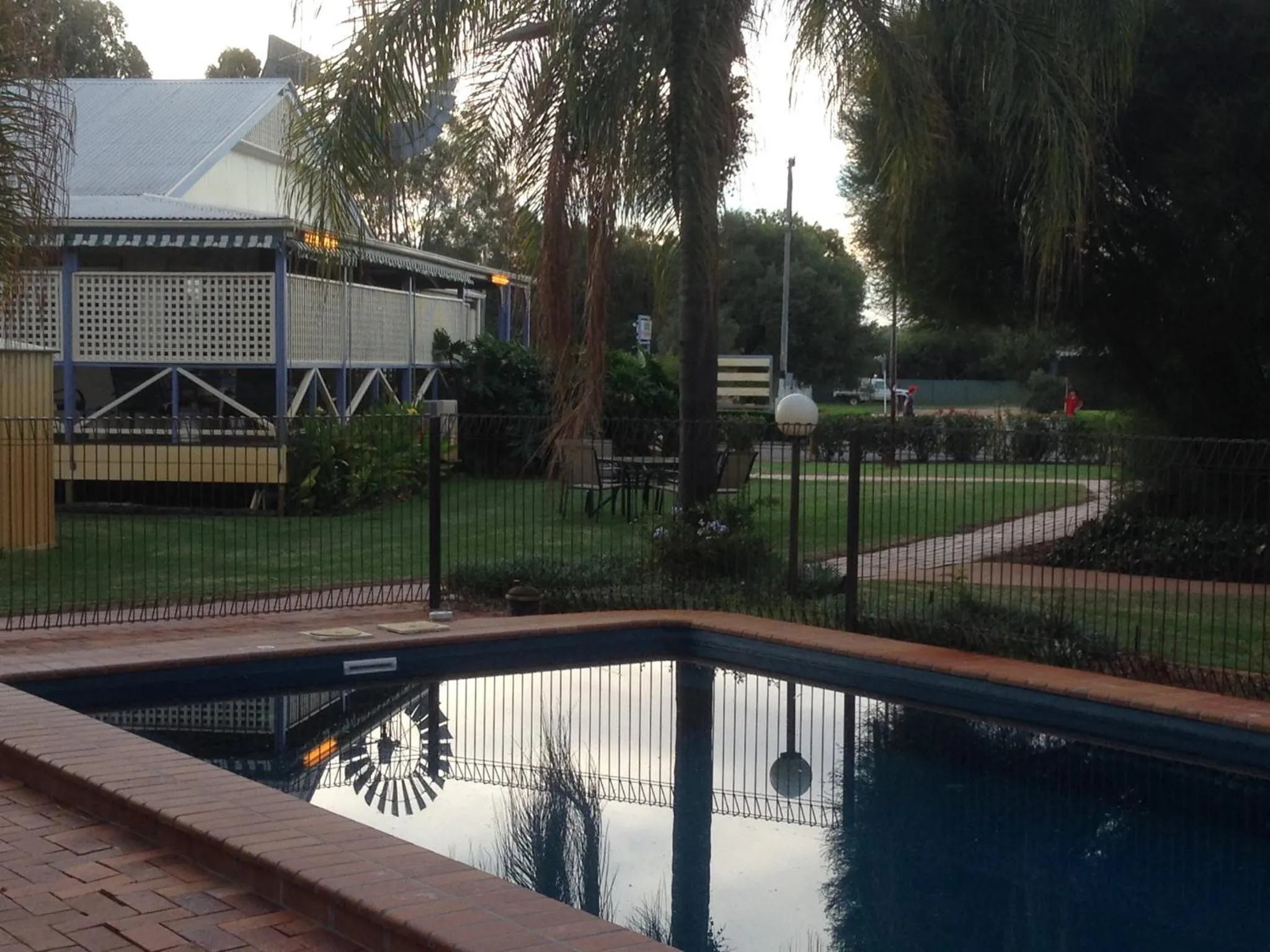 Tambo Mill Motel & Caravan Park