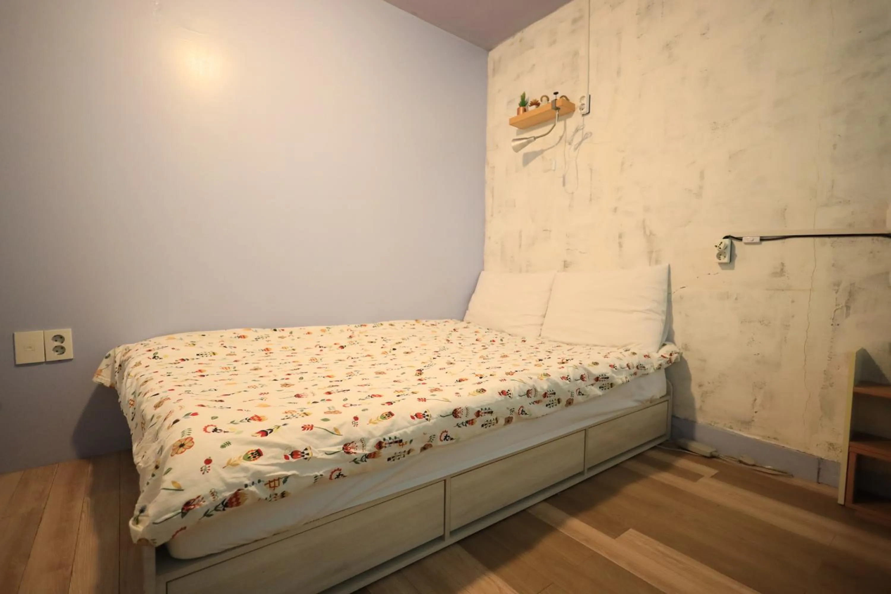 Bed in SISnBRO Guesthouse