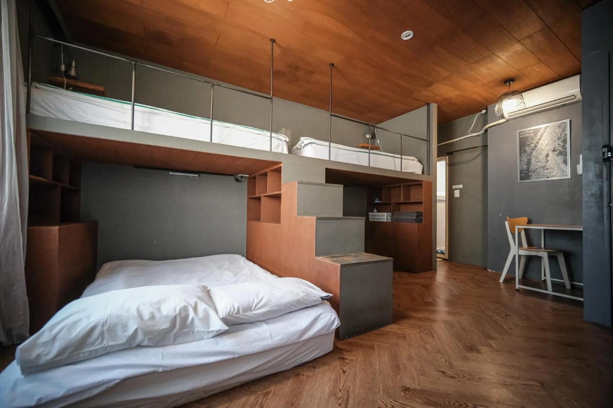 Bed in SISnBRO Guesthouse