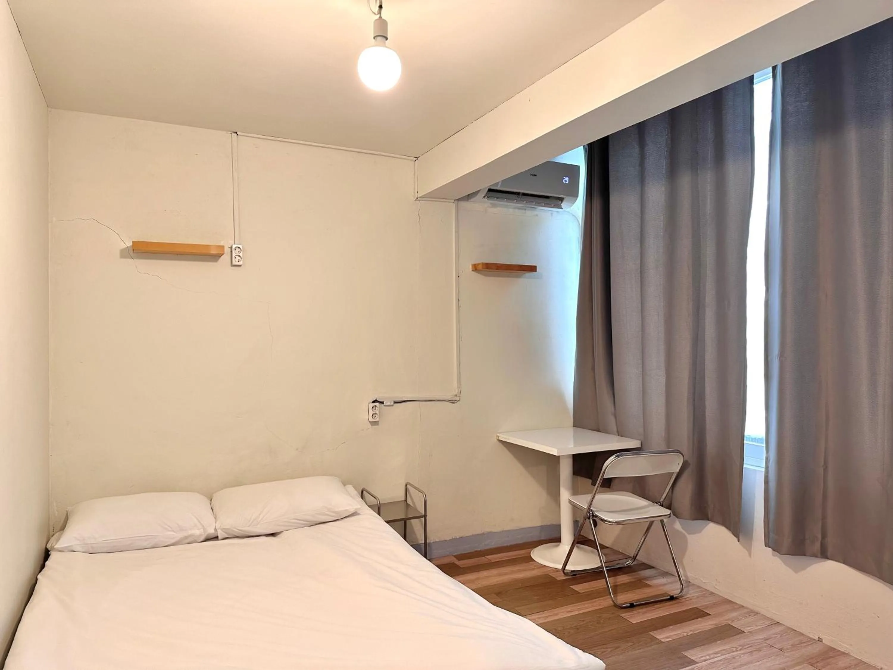 Bed in SISnBRO Guesthouse