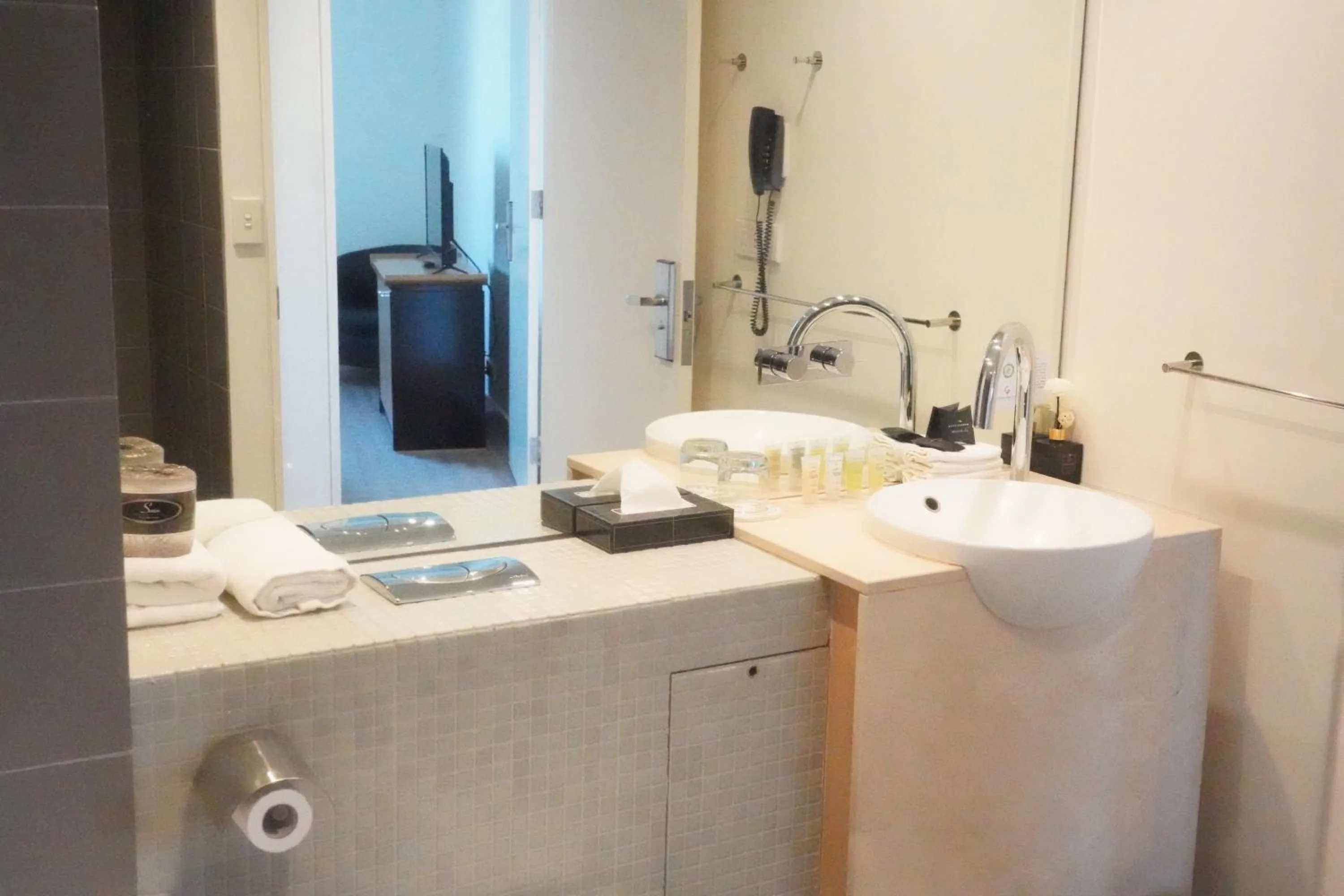 Bathroom in Golden Pebble Hotel