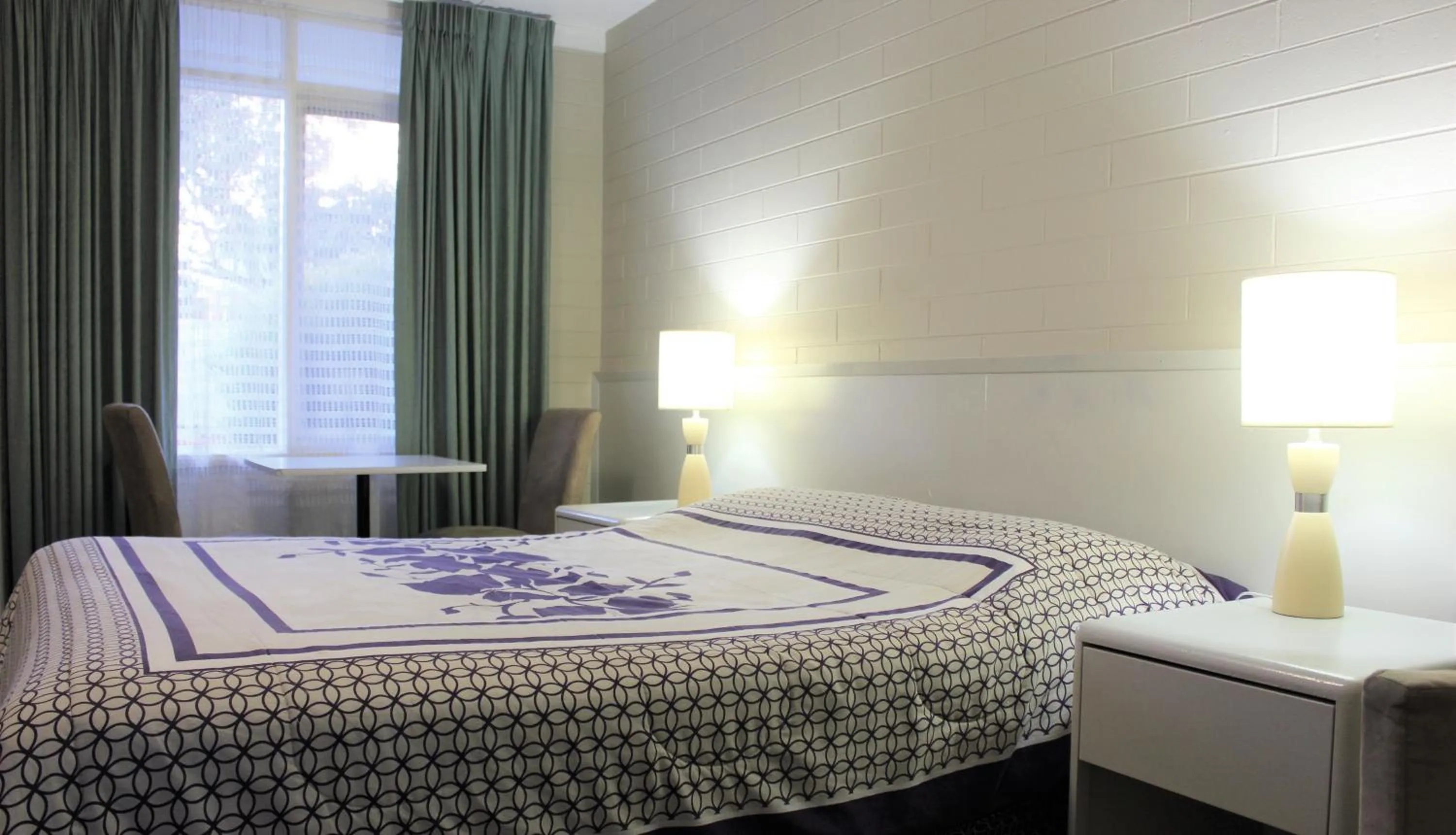 Shower in Motel Ringwood