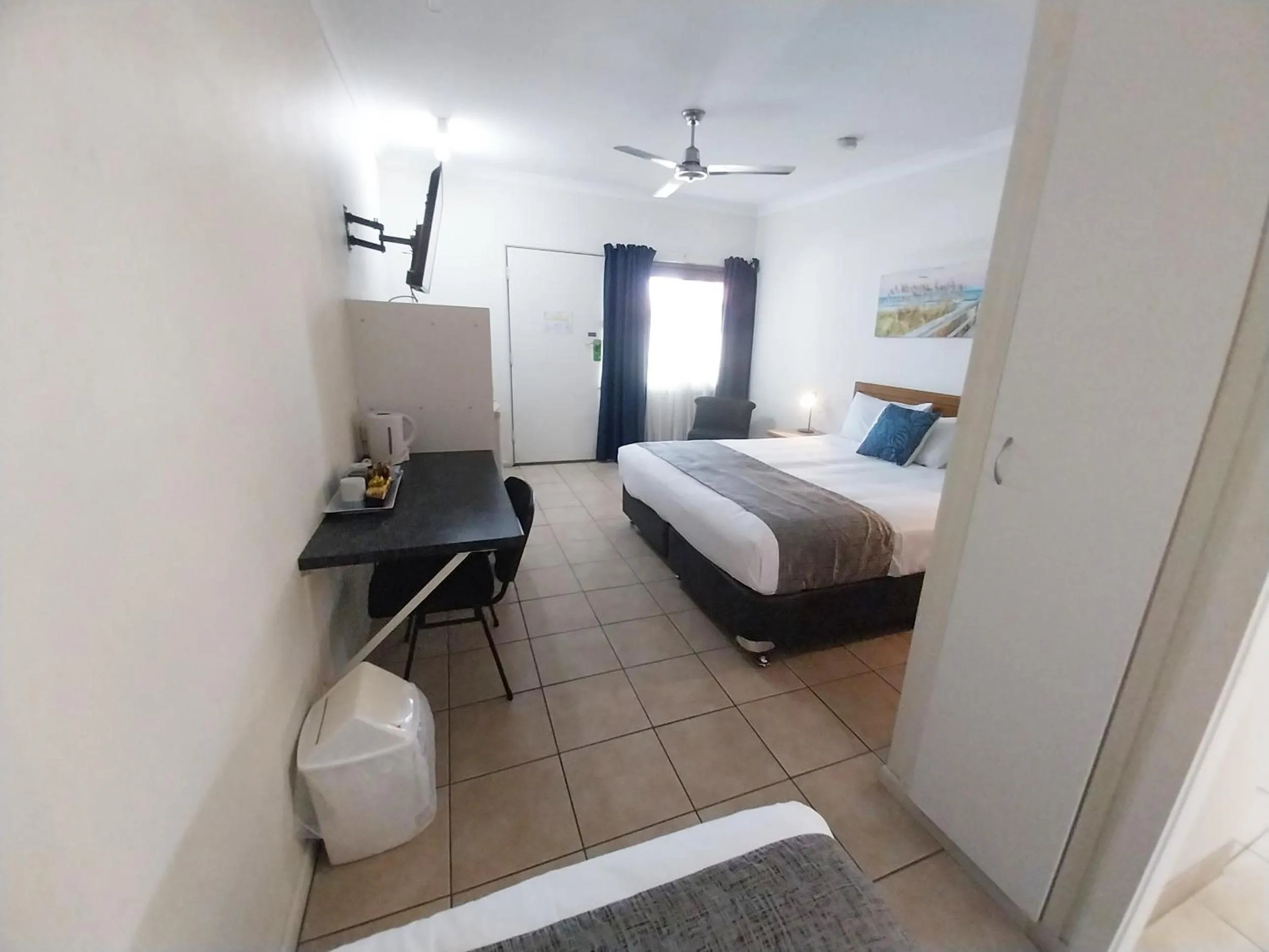 Bed in Tropic Coast Motel