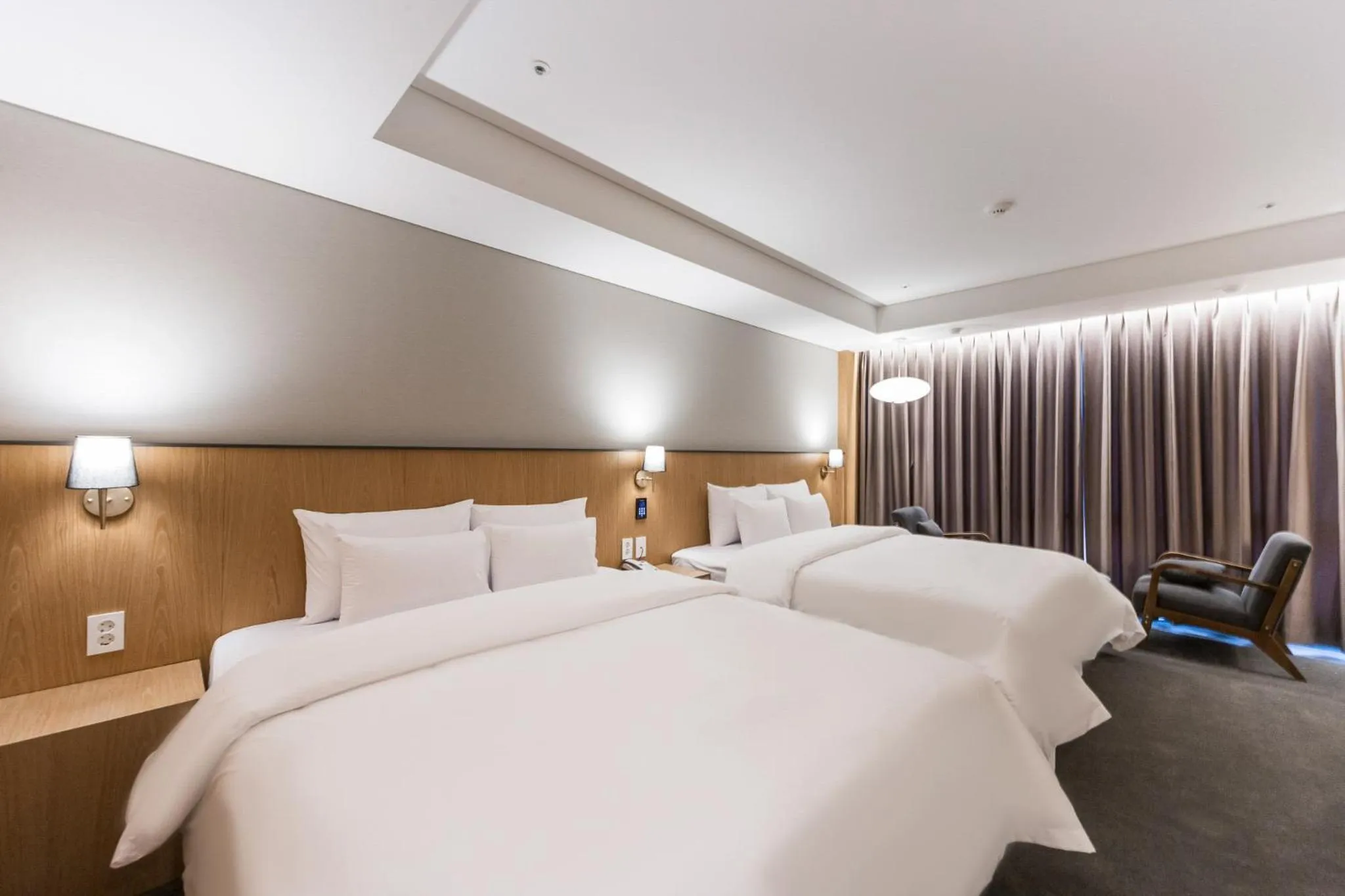 Photo of the whole room, Bed in Gwangju HOUND Hotel