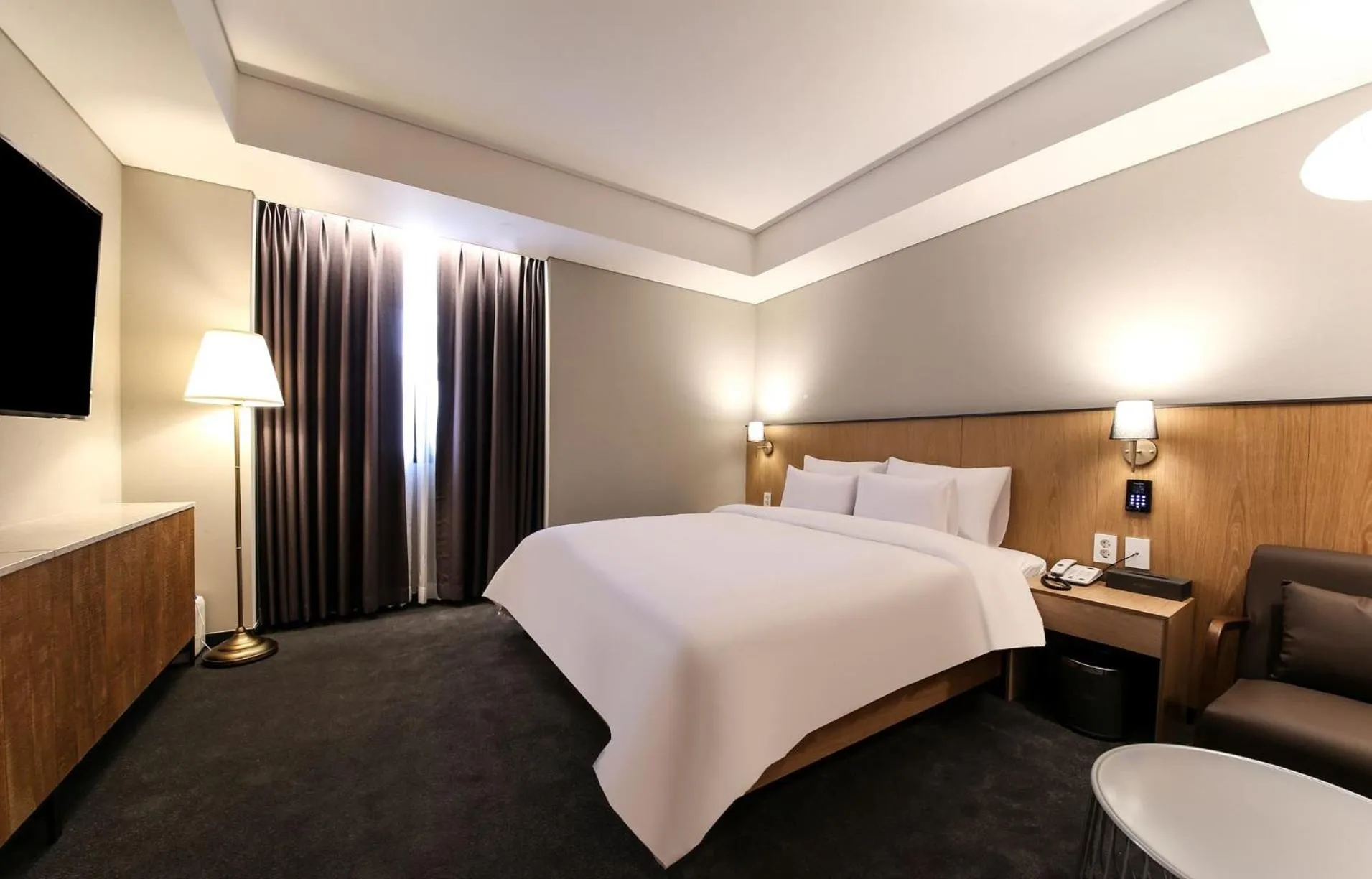 Photo of the whole room, Bed in Gwangju HOUND Hotel