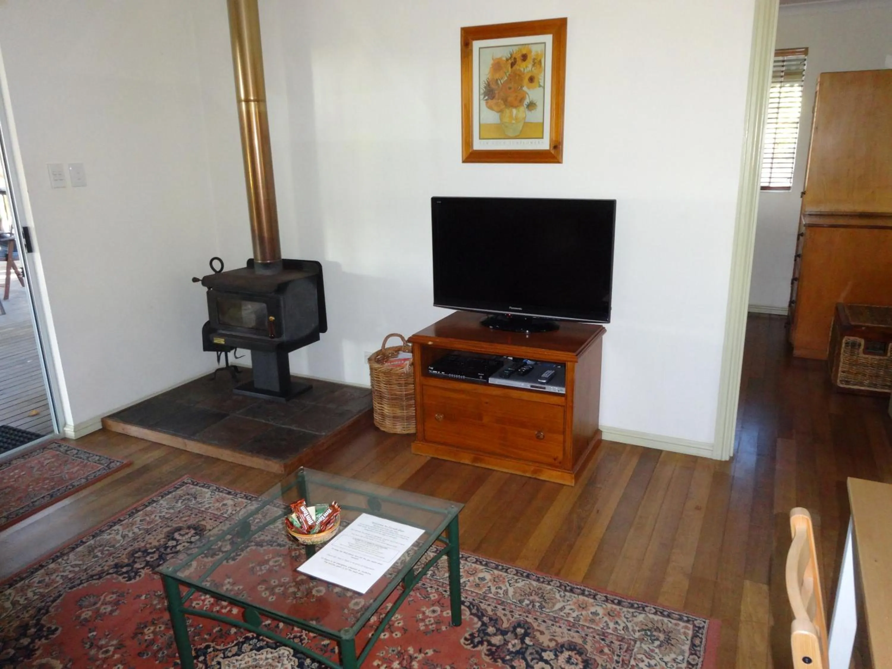 Living room in Jarrah Glen Cabins