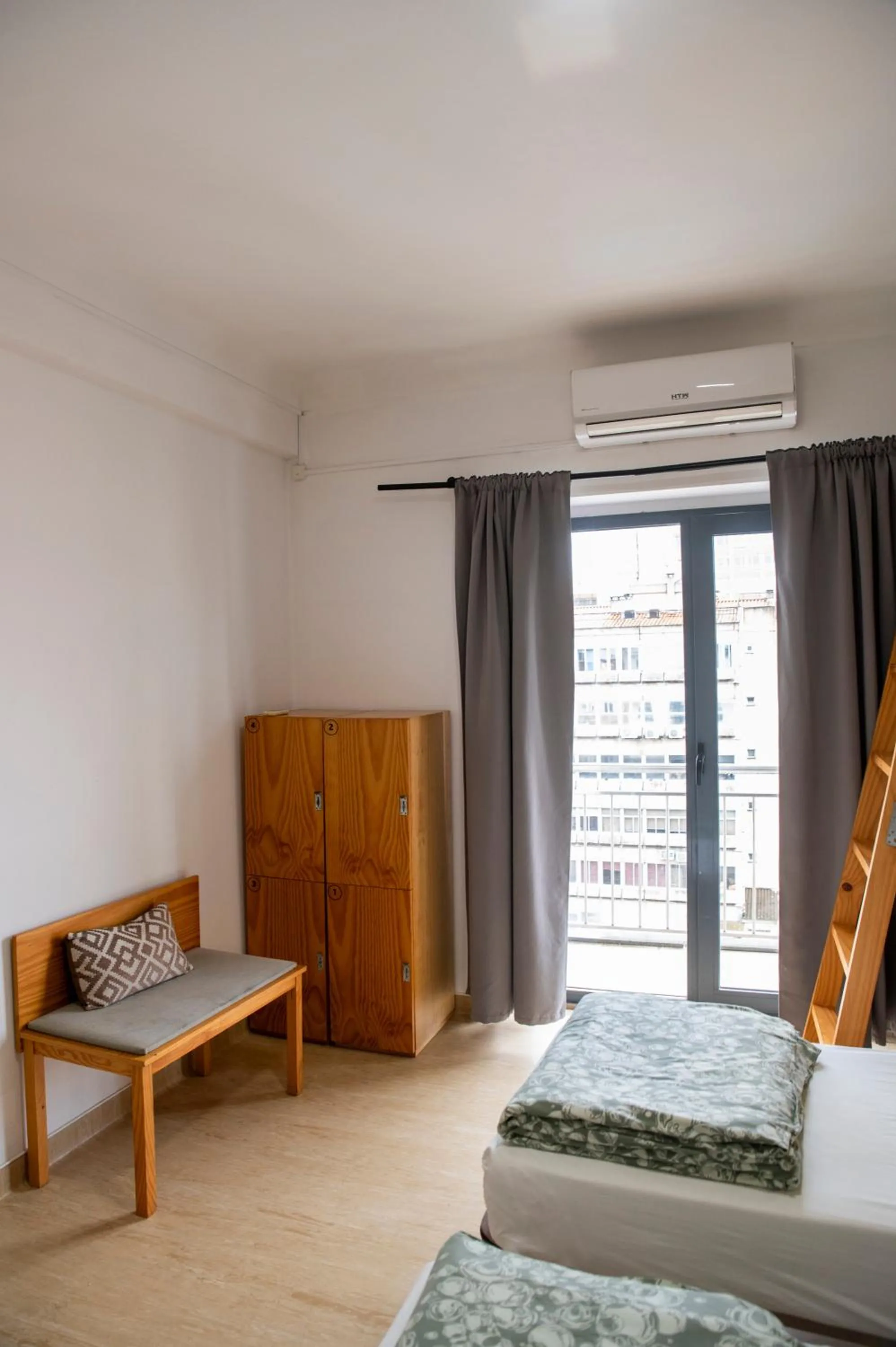 Bed in WOT Nomad Social