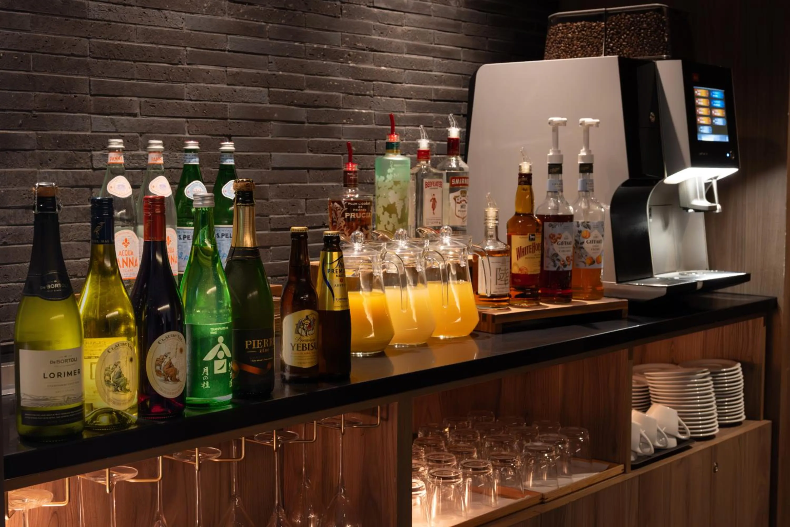 Lounge or bar in The Royal Park Hotel Iconic Kyoto