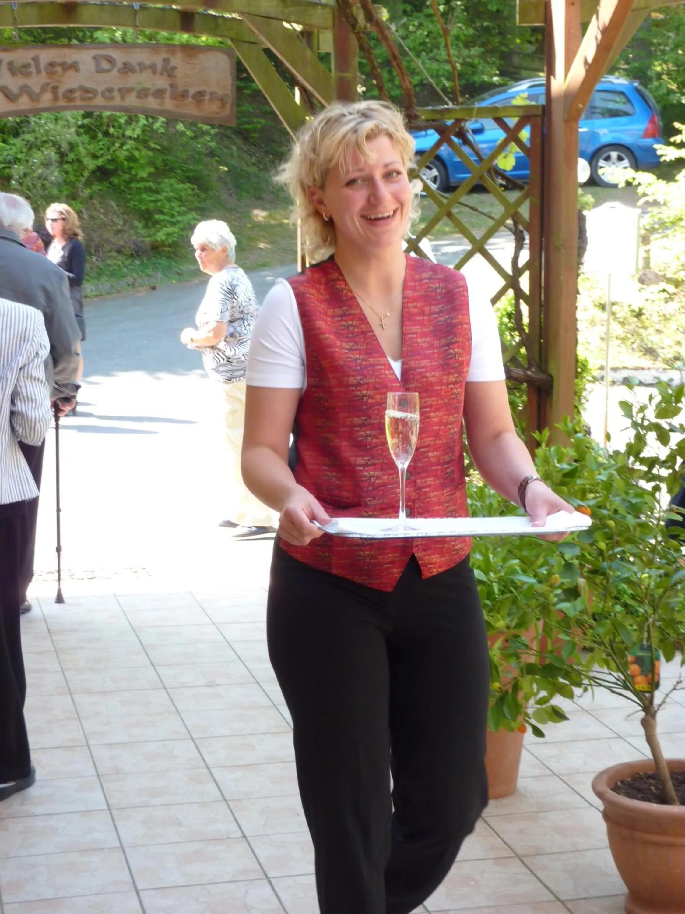 People in Hotel Oranien