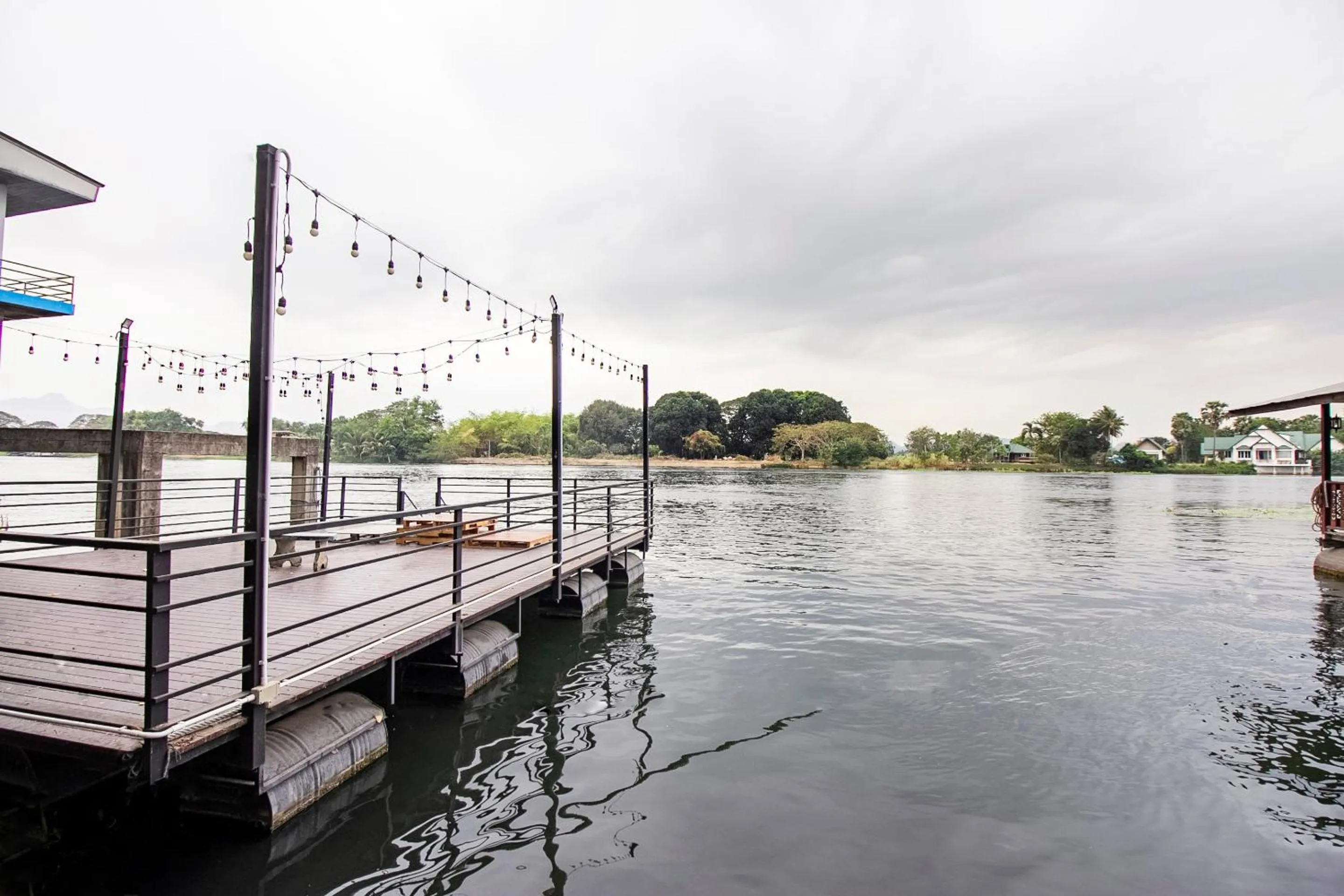 Lake view in T & T Hostel Kanchanaburi