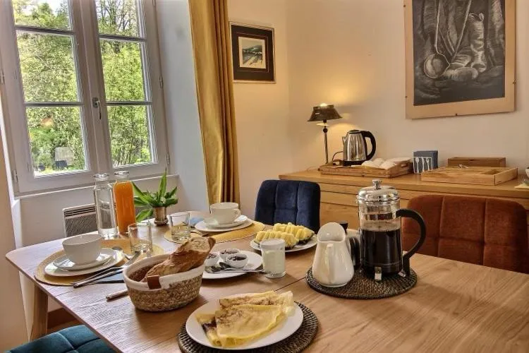 Dining area in Chambres d hôtes du Moulin à papier