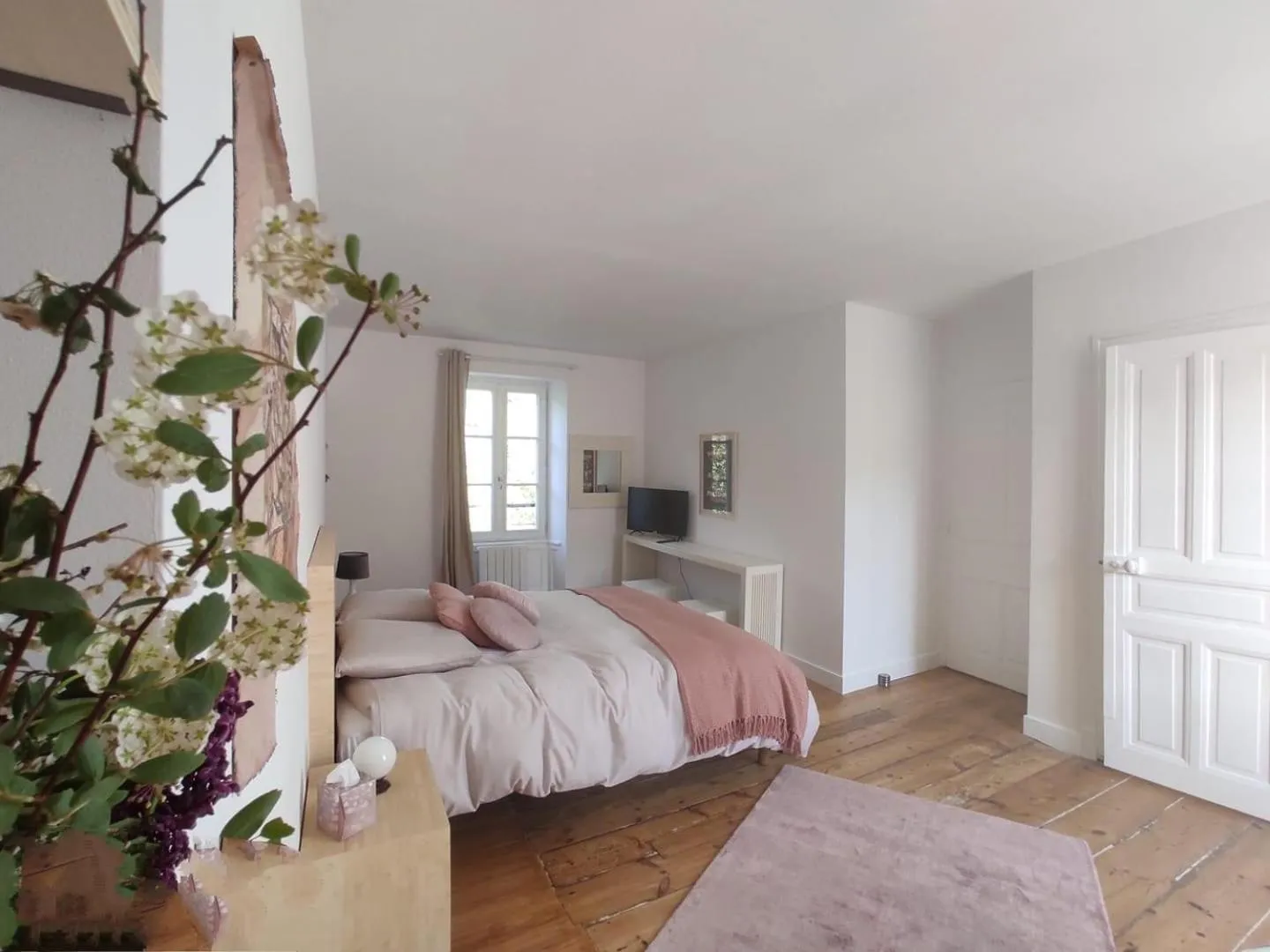 Bed in Chambres d hôtes du Moulin à papier