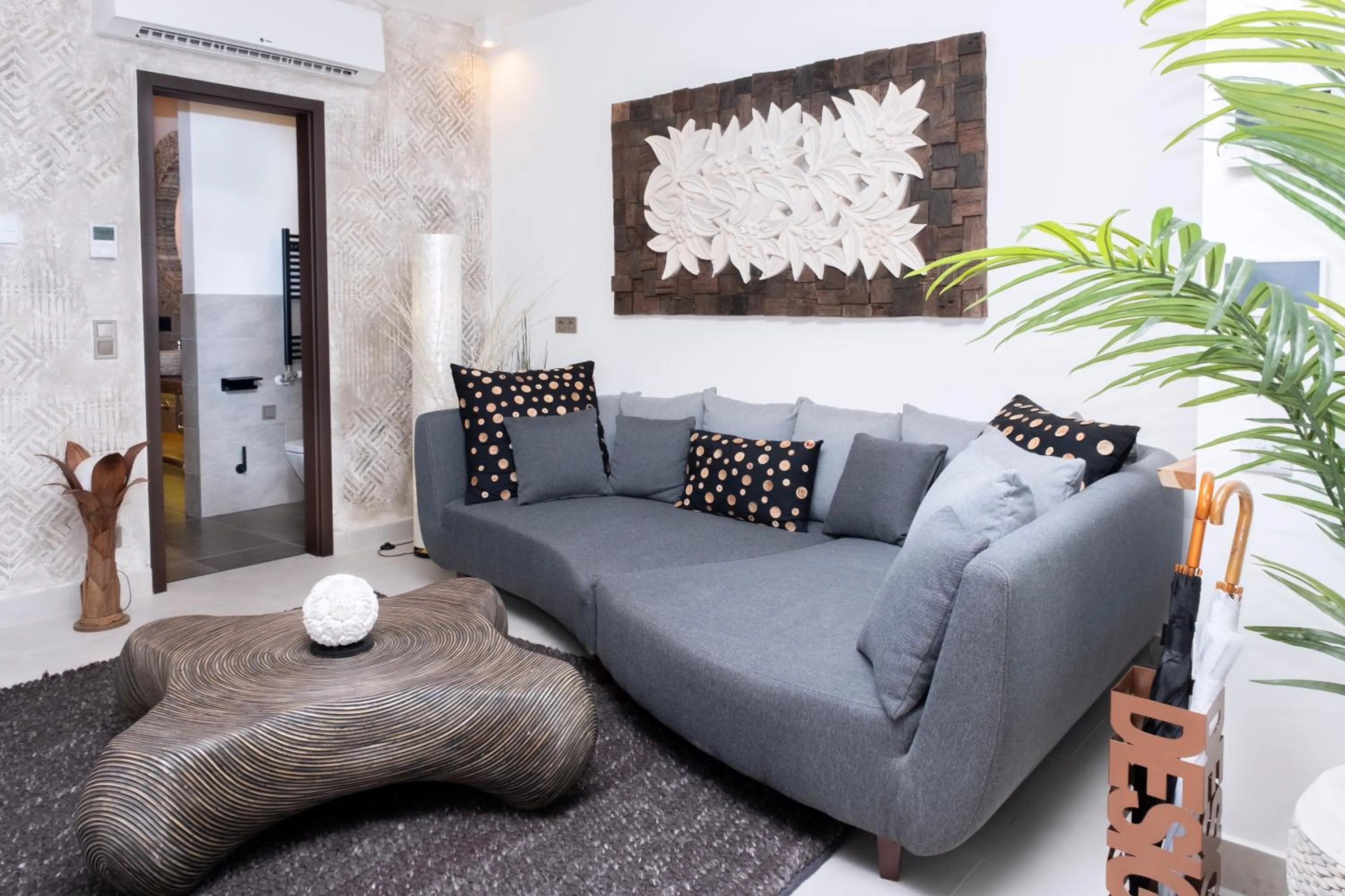 Living room in Elisabeth Downtown Apartments by FirstHost