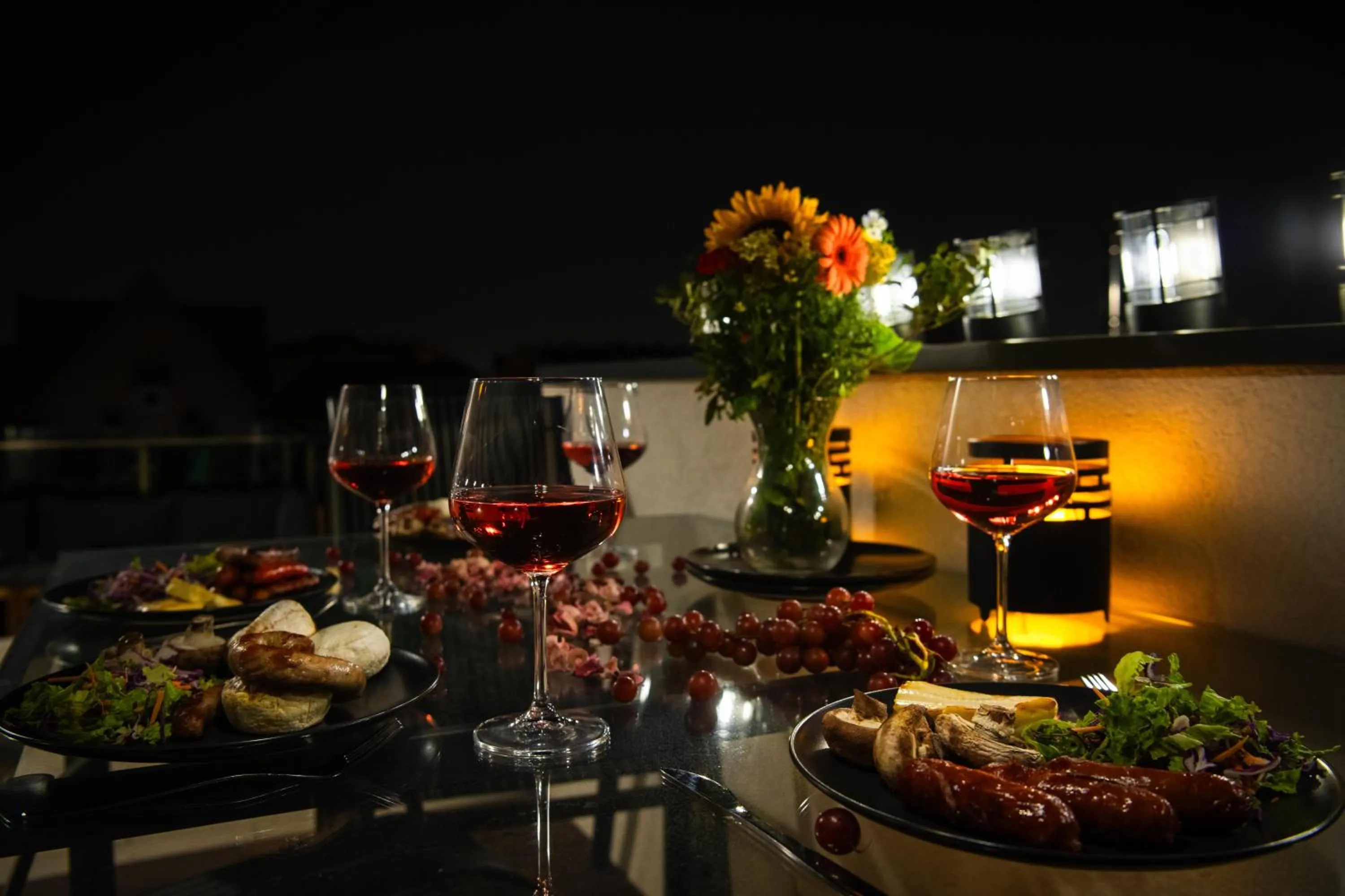 Night in Elisabeth Downtown Apartments by FirstHost