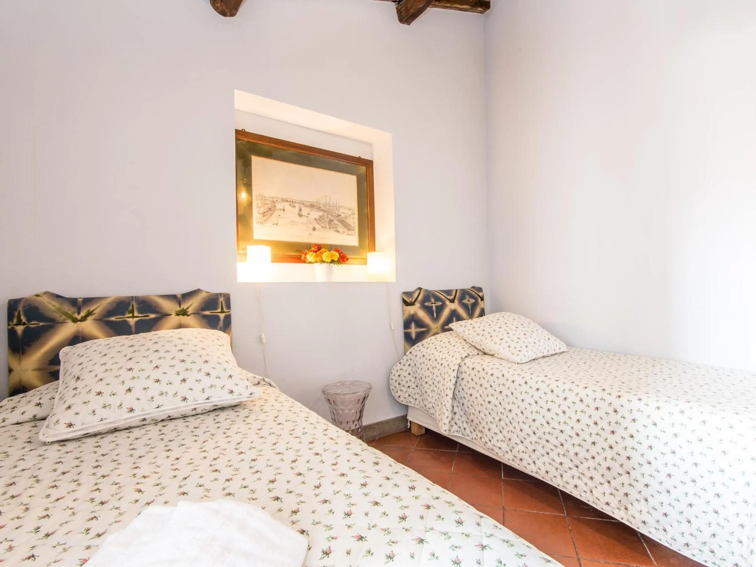 Bed in Campo de Fiori Luxury House