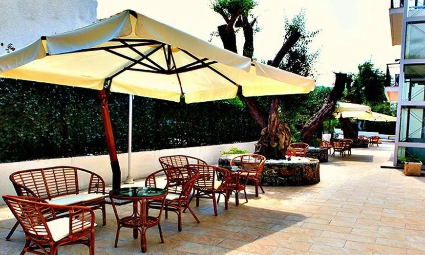 Patio in Hotel Parthenius Cirella di Diamante