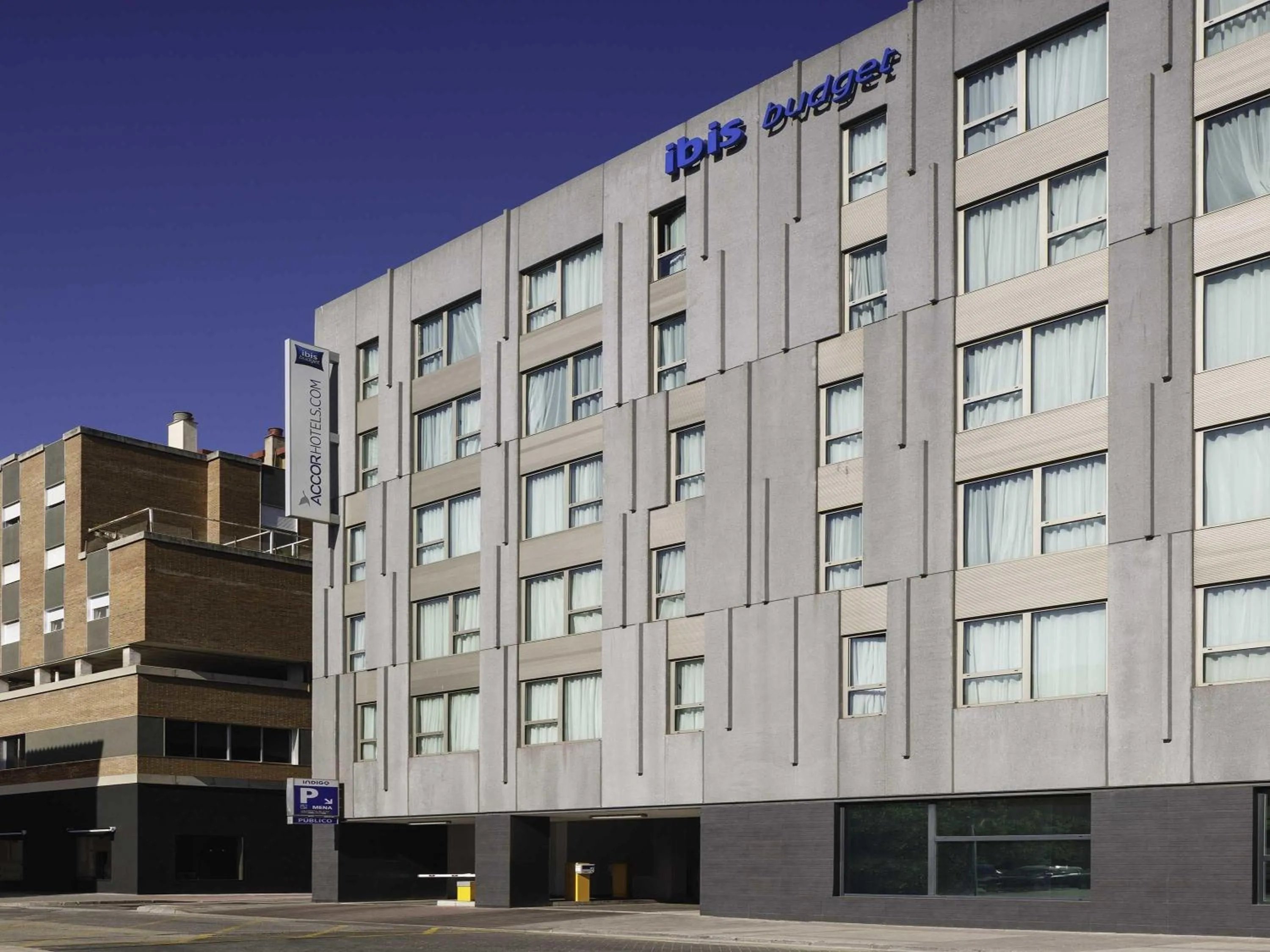 Property building in Ibis Budget Málaga Centro