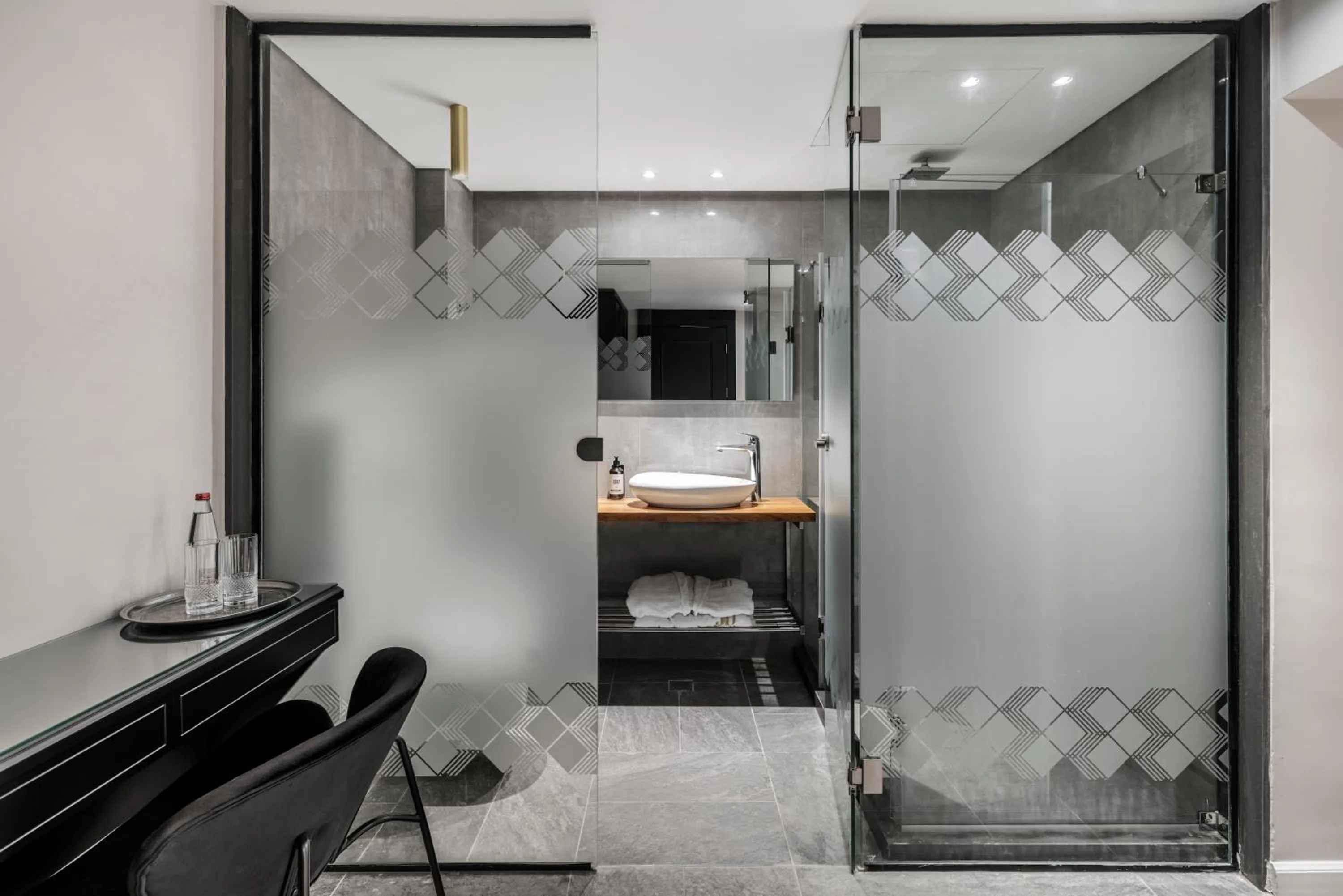 Bathroom in Jo Shtibel Tel-Aviv