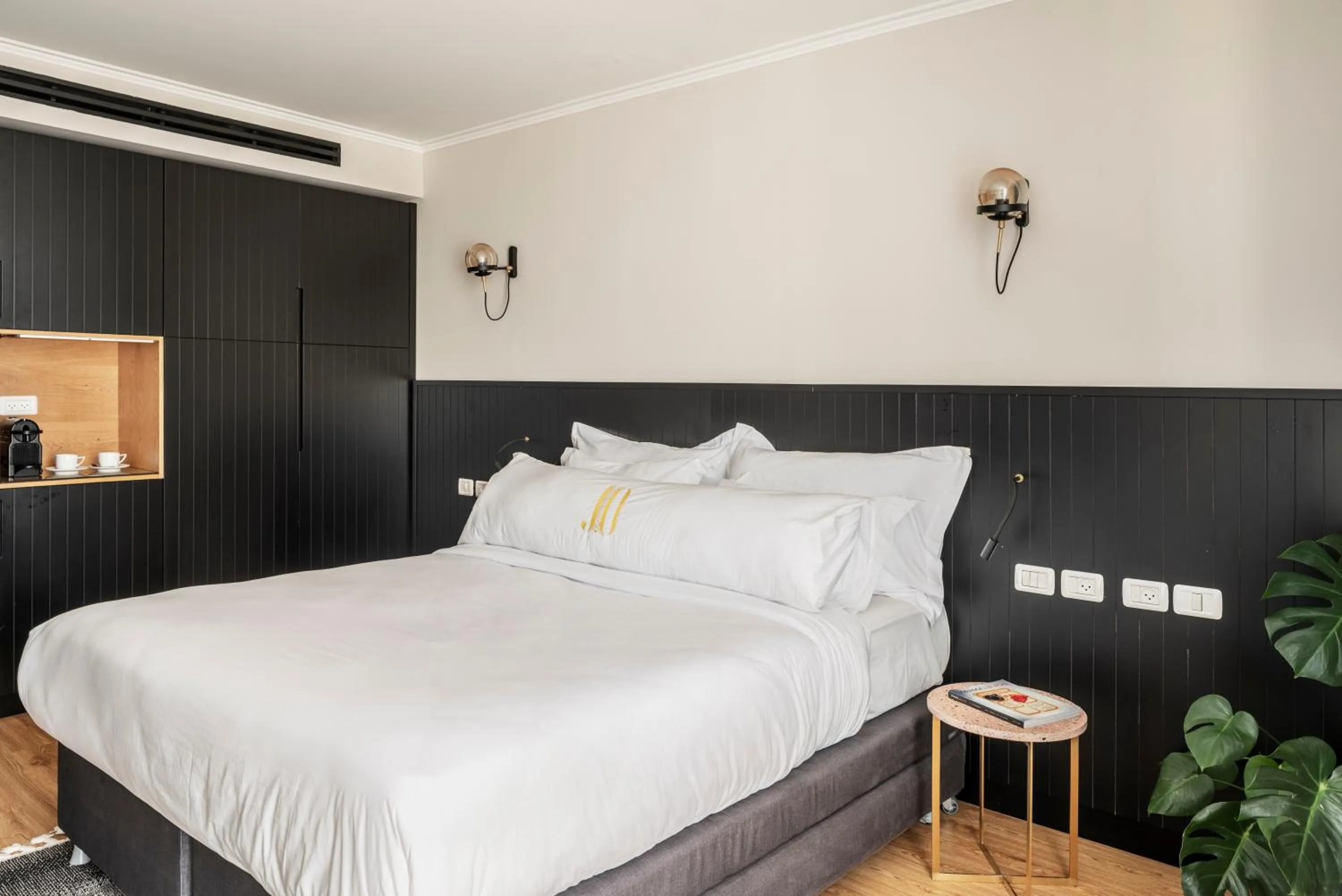 Bed in Jo Shtibel Tel-Aviv