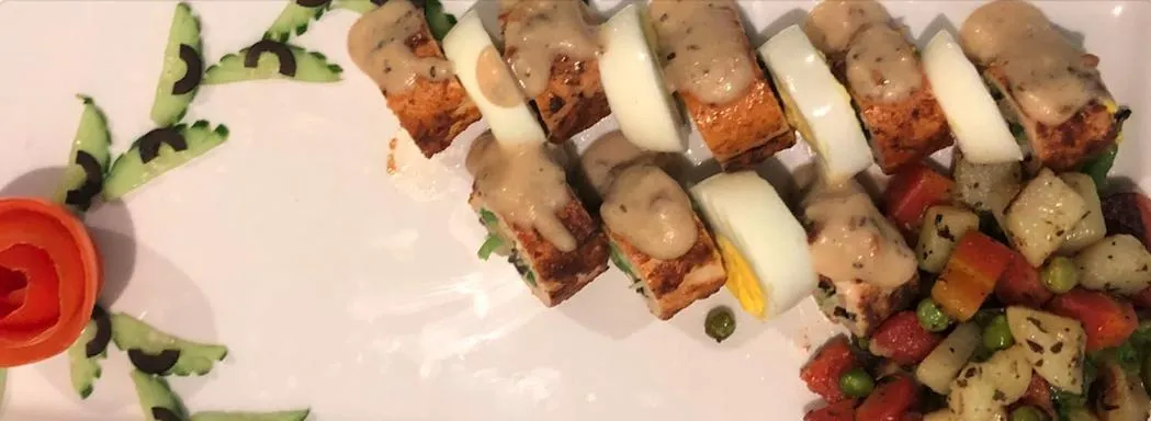 Restaurant/places to eat in Swat Palace Hotel By Northin