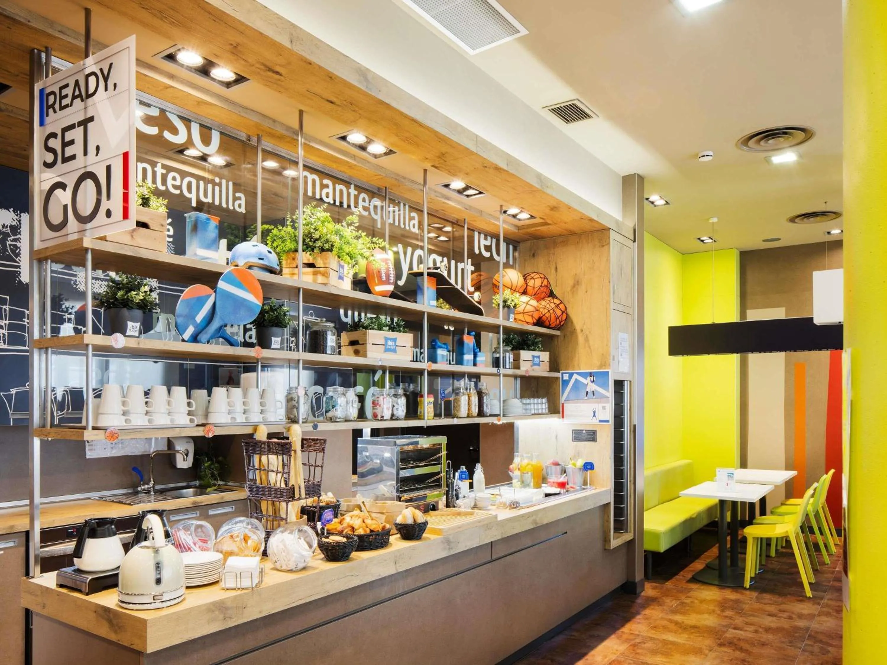 Breakfast in Ibis Budget Sevilla Aeropuerto