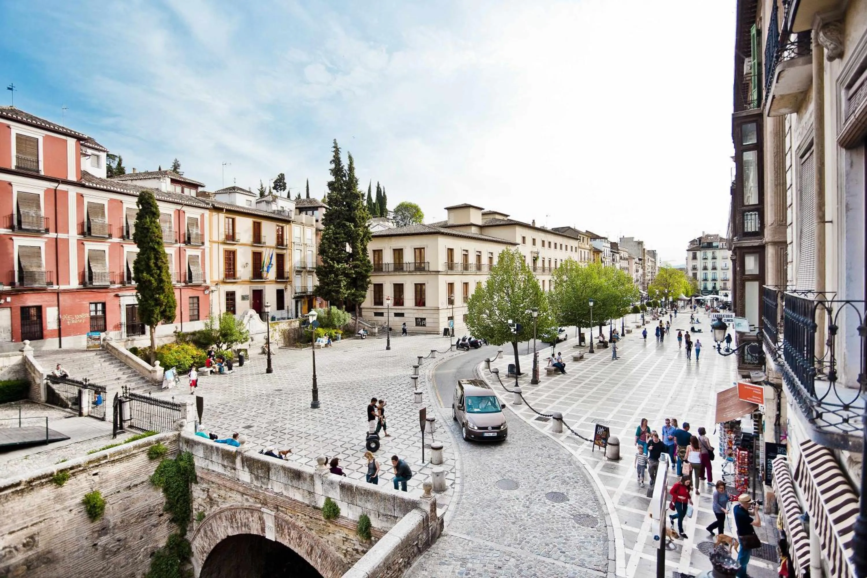 Property building in Casa Miravalle Darro