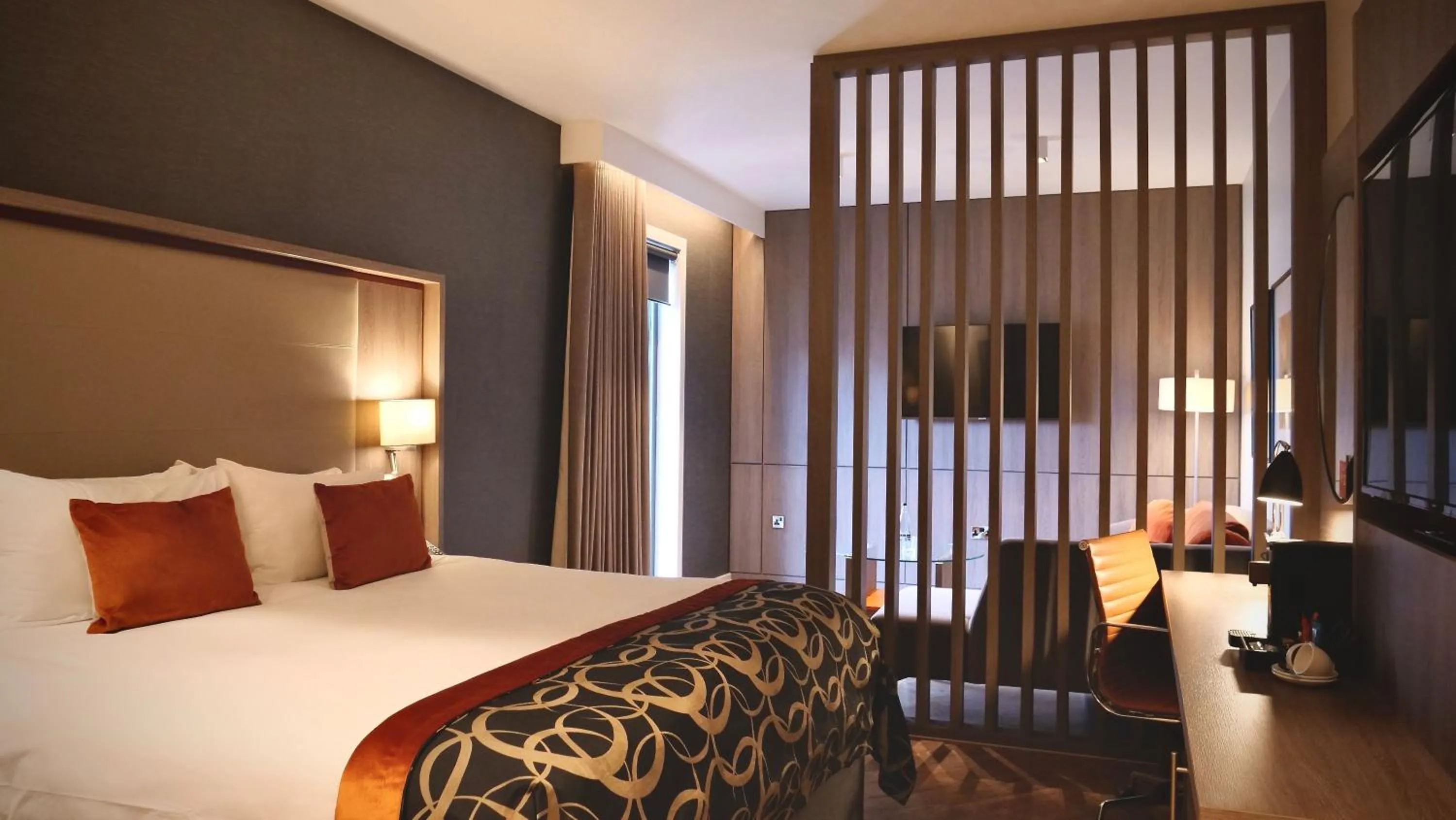 Bedroom, Bed in Clayton Hotel Manchester City Centre