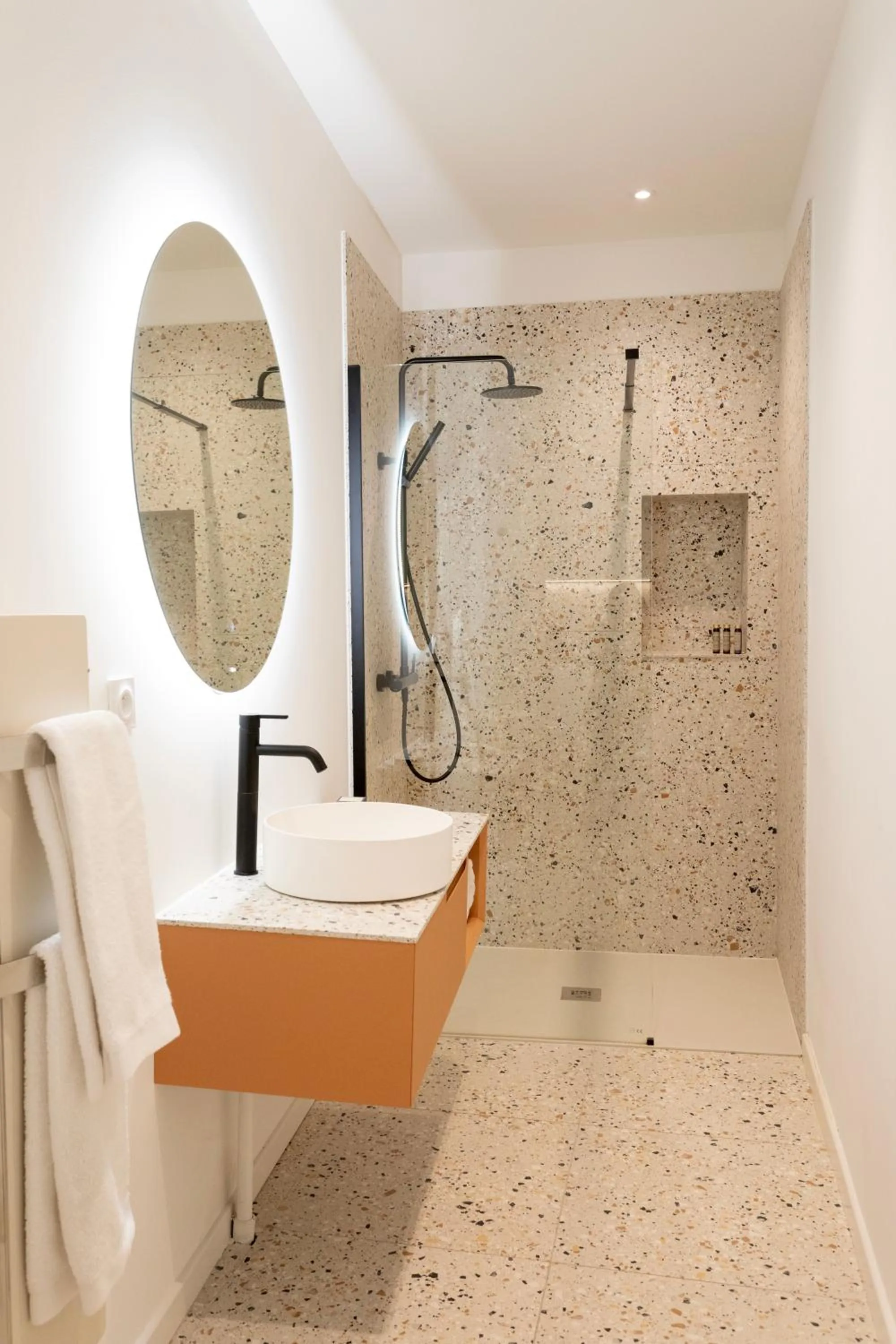 Bathroom in Les Clés Secrètes