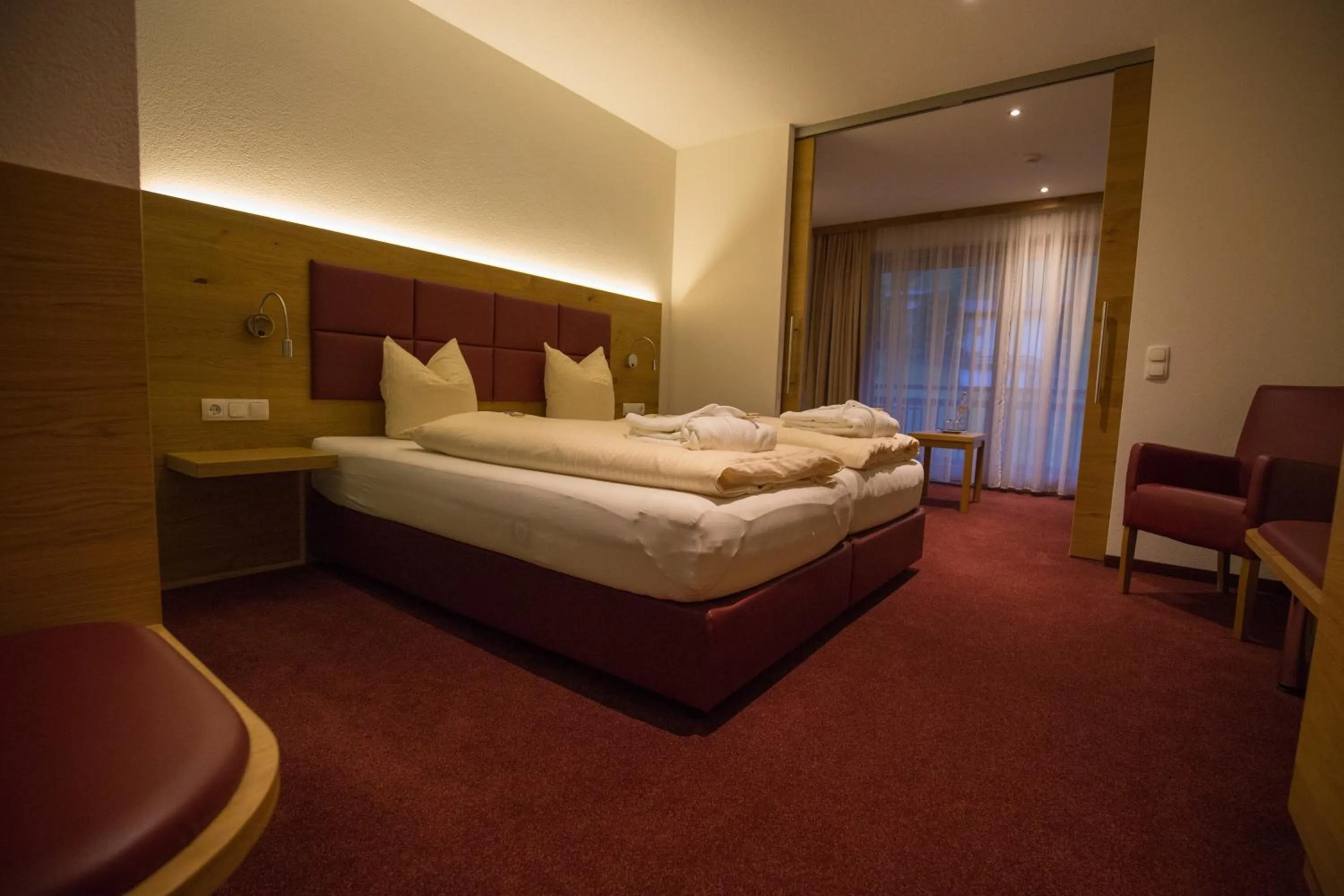 Photo of the whole room, Bed in Natur-Genuss-Hotel Sonnasita