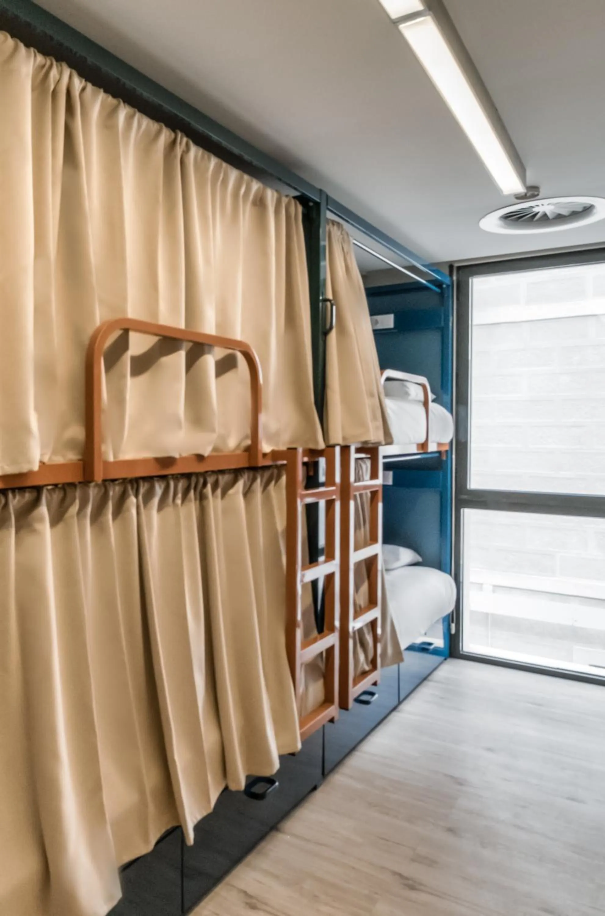 bunk bed, Bed in Latroupe Poblenou Beach