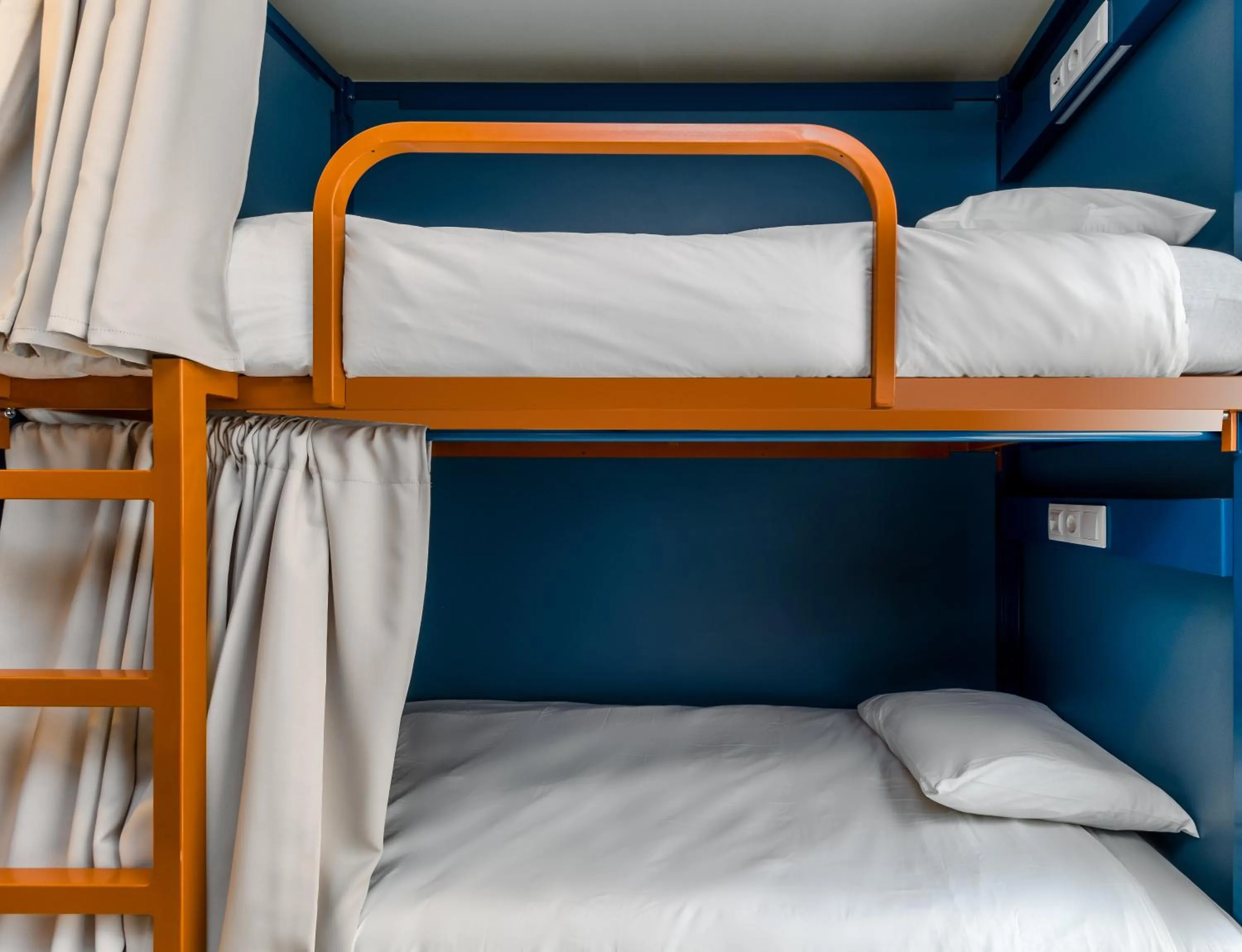 bunk bed, Bed in Latroupe Poblenou Beach