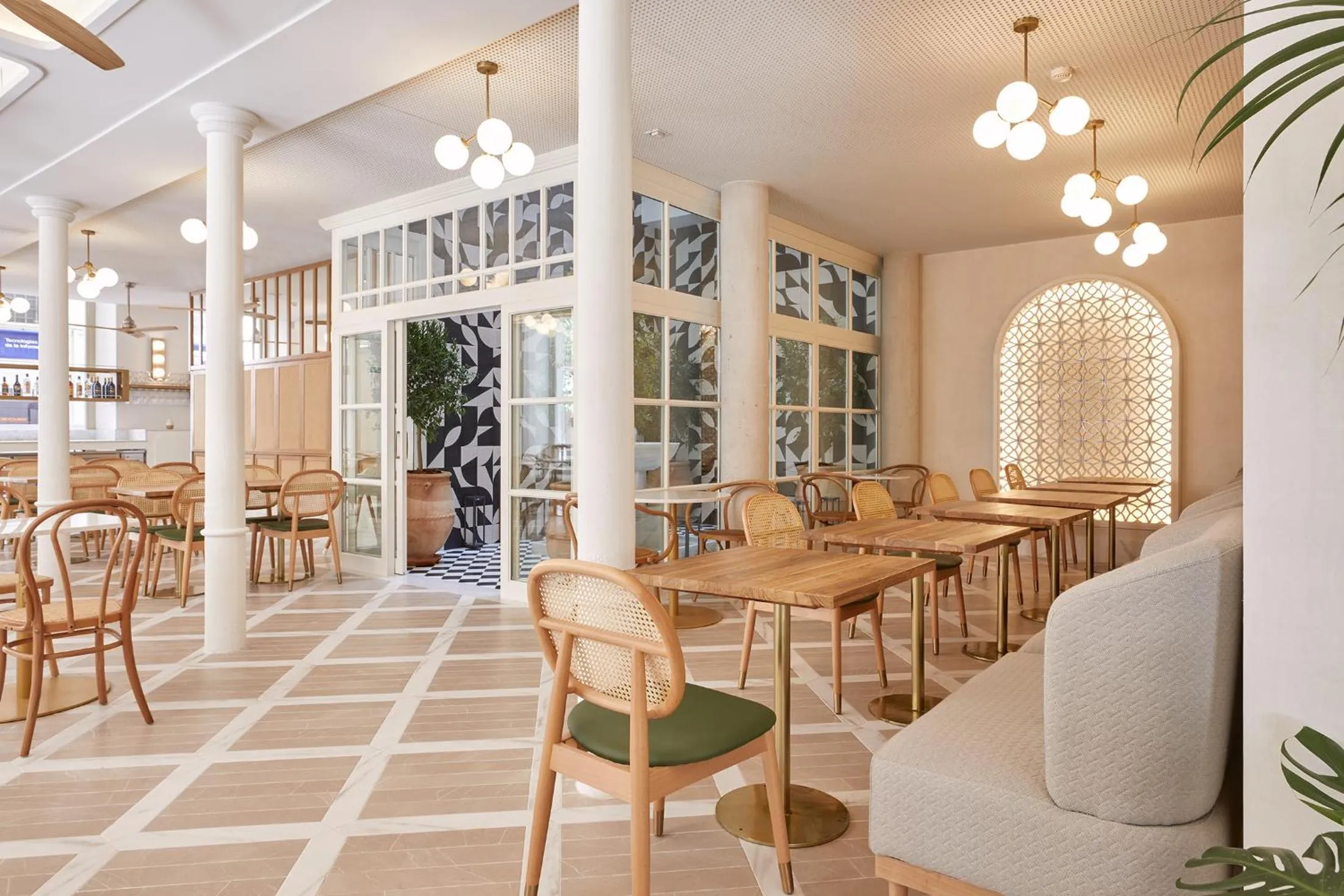 Restaurant/places to eat in ICON Malabar