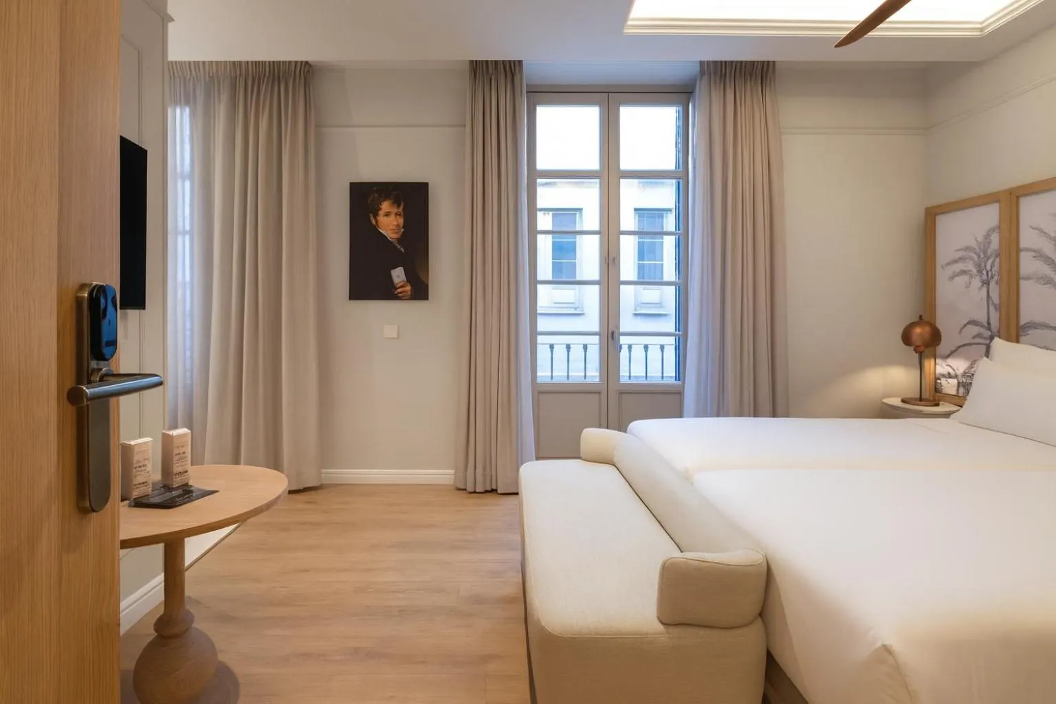 Bedroom, Bed in ICON Malabar