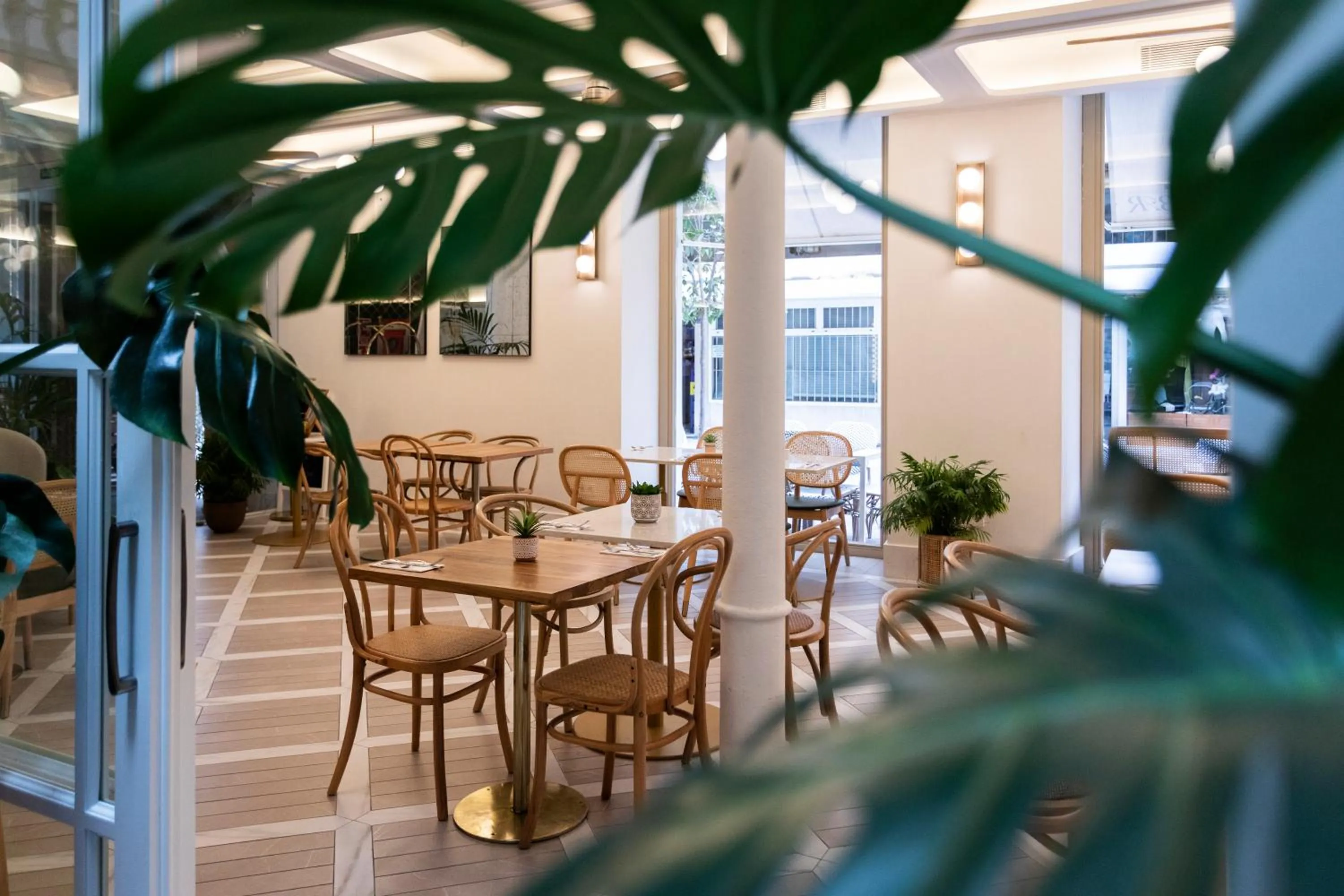 Restaurant/places to eat in ICON Malabar