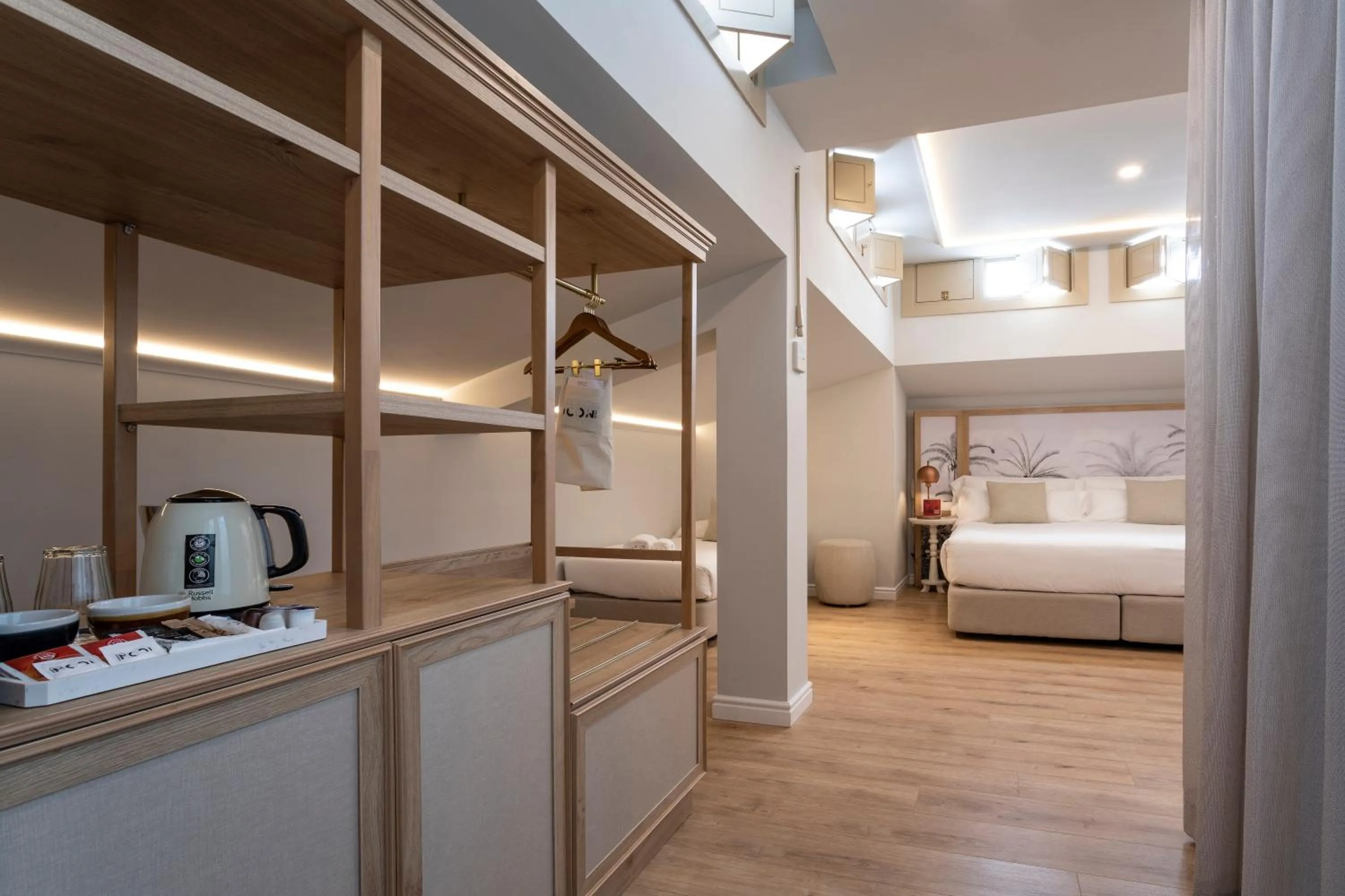 Bedroom, Bed in ICON Malabar